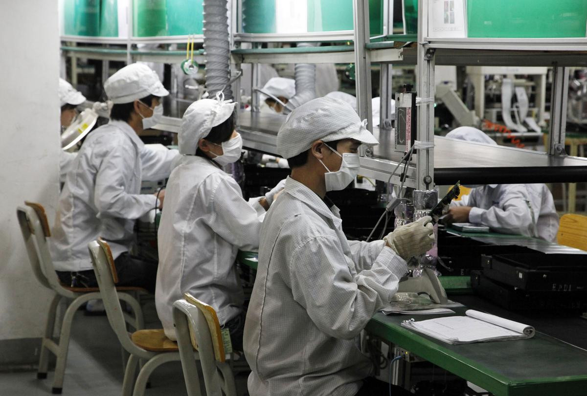 Foxconn tuyển dụng hơn 1.000 công nhân lắp ráp, kỹ sư tại Việt Nam Ảnh 4