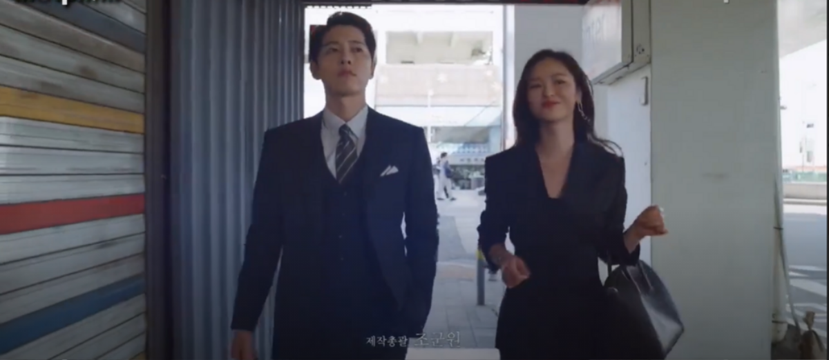 'Vincenzo': Jeon Yeo Bin đã có dấu hiệu 'say nắng' với luật sư mafia Song Jong Ki Ảnh 8