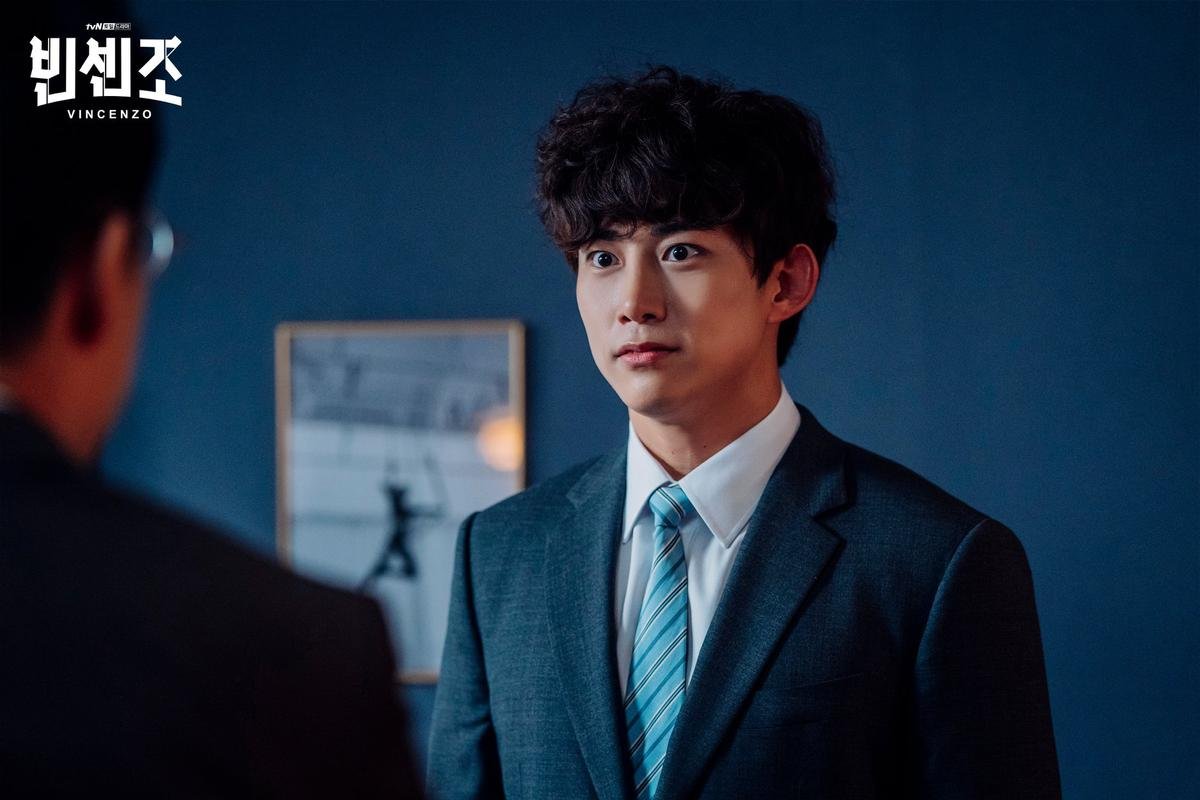 'Vincenzo': Ngoài Song Joong Ki , 'tình mới' Jeon Yeo Bin có gì hay ho? Ảnh 10