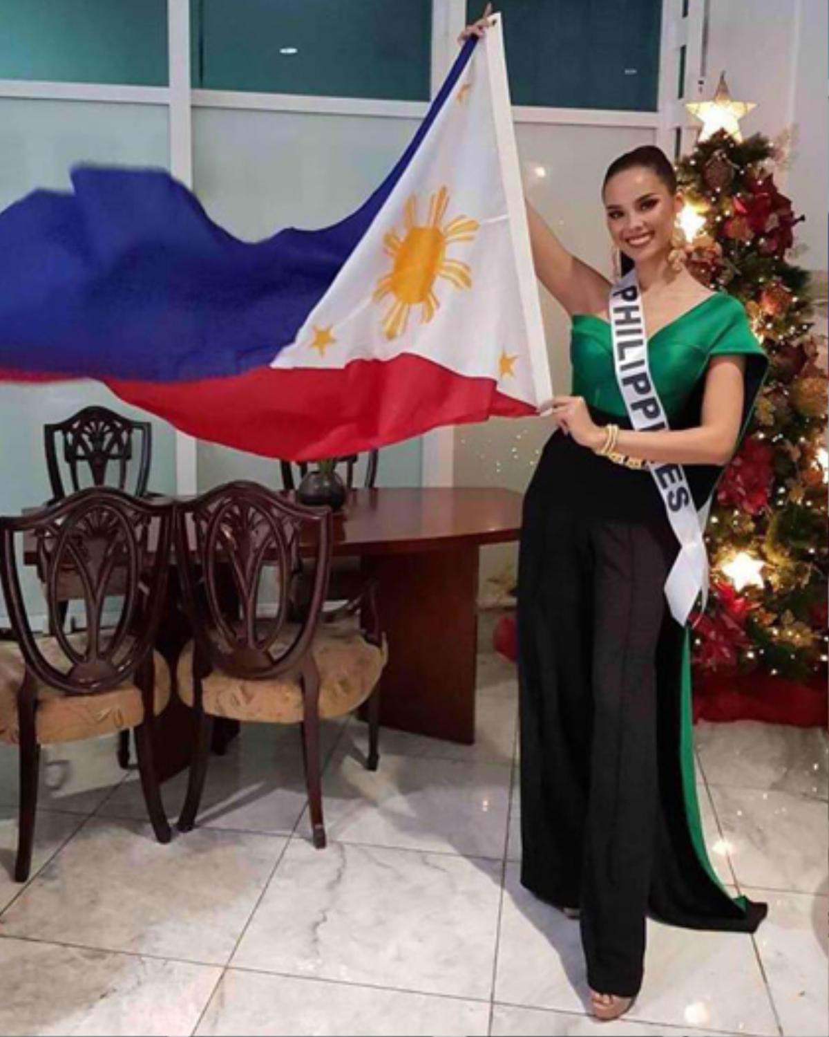 Ngọc Thảo đi ngay nước cờ của Miss Universe Catriona Gray, giật spotlight ở sân bay Thái Lan Ảnh 5