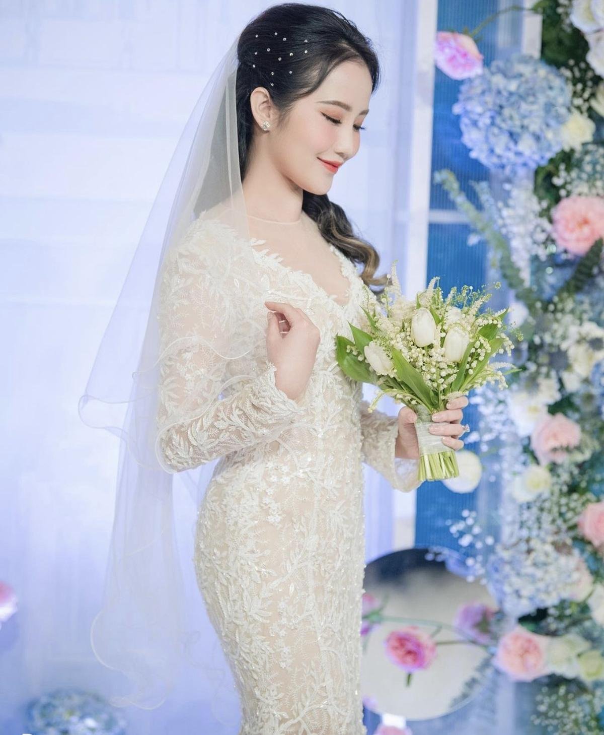 Một tháng sau 'siêu đám cưới', Primmy Trương để lộ vòng 2 to bất thường Ảnh 8