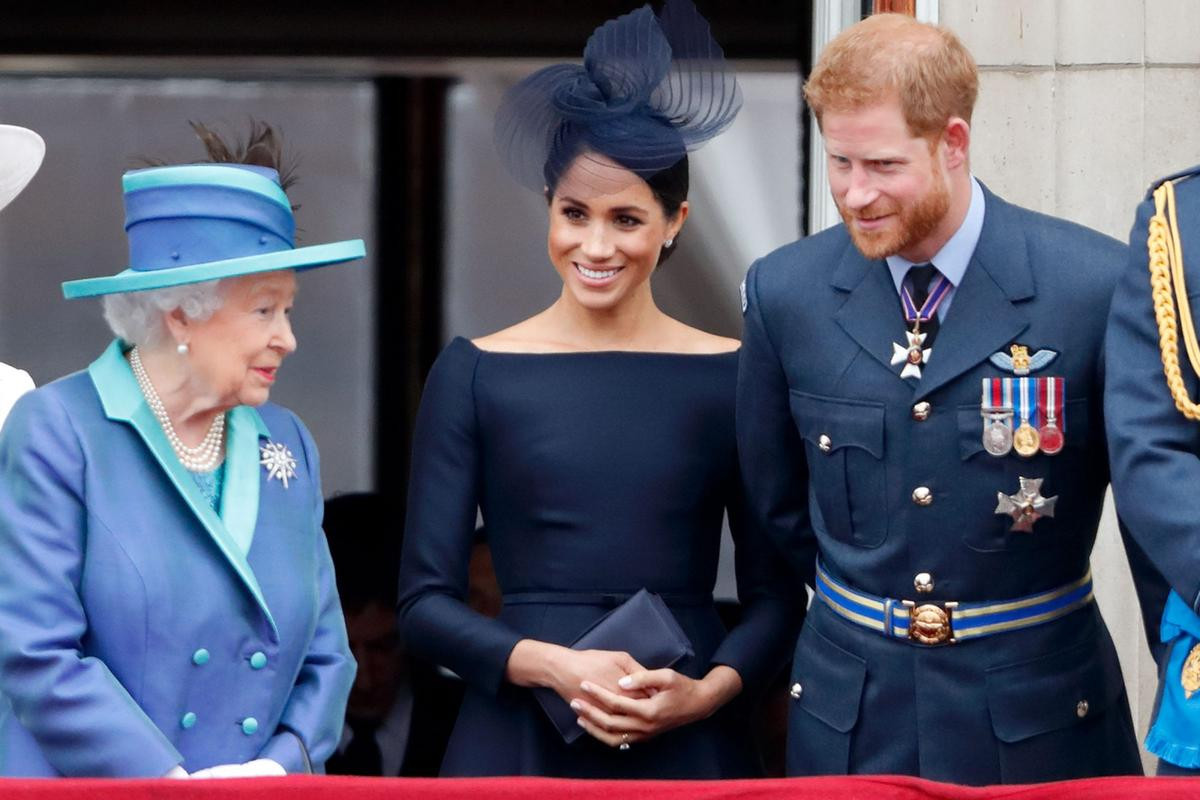 12 'bom tấn' đáng chú ý nhất trong cuộc phỏng vấn của Harry-Meghan khiến Hoàng gia Anh chao đảo Ảnh 12