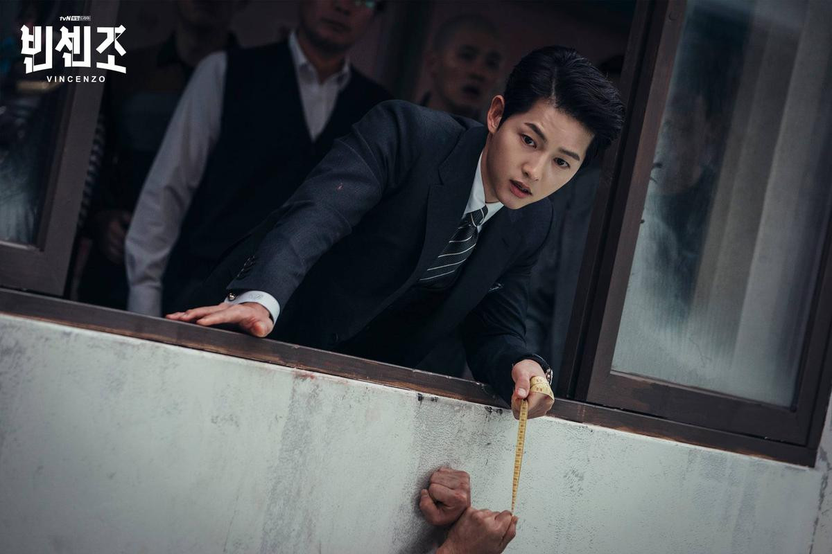 Ngoài Hậu duệ mặt trời và Vincenzo, Song Joong Ki còn một loạt phim Hàn Quốc đáng chú ý Ảnh 10