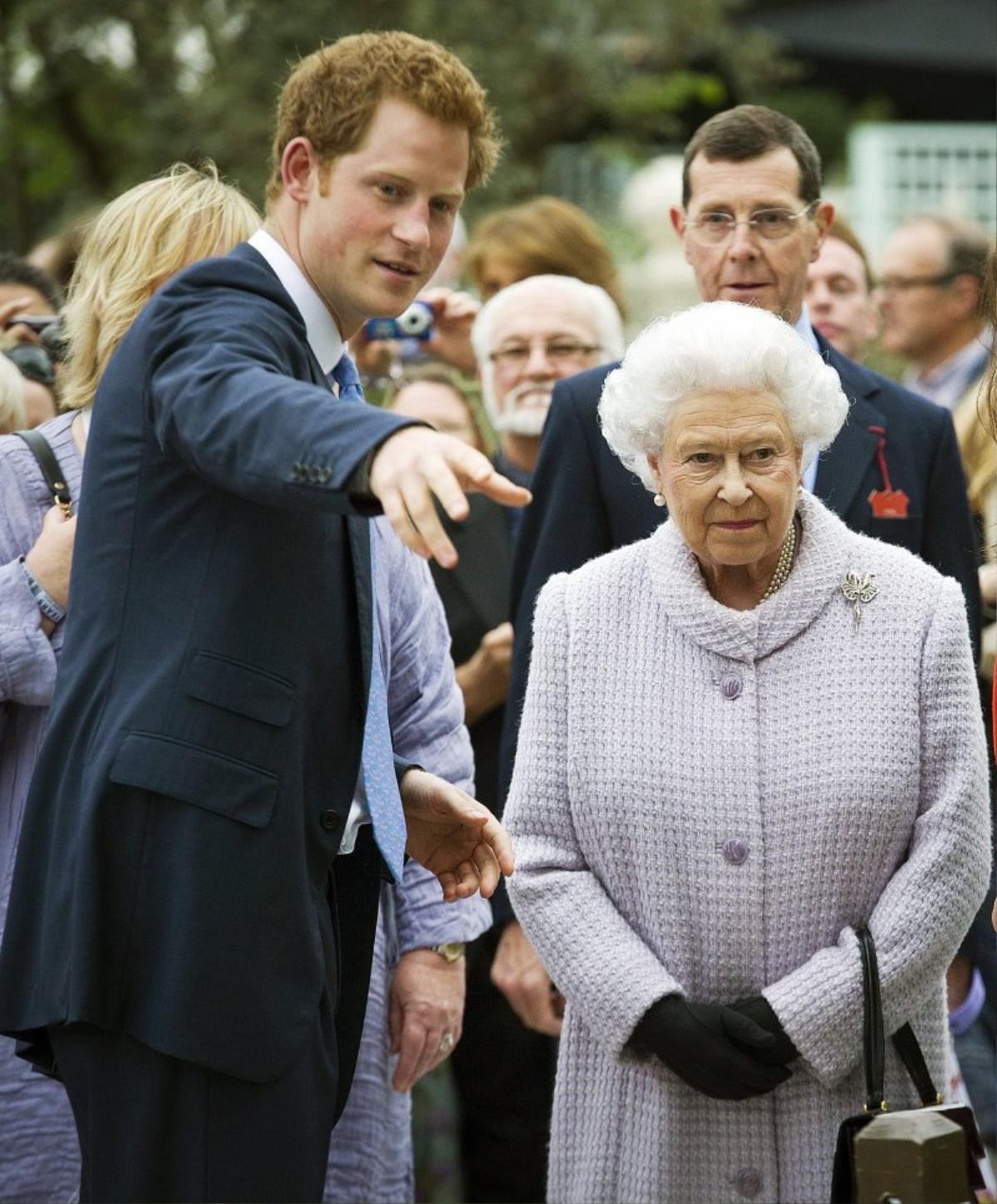 Những khoảnh khắc đáng yêu của Harry với Nữ hoàng Elizabeth II Ảnh 6