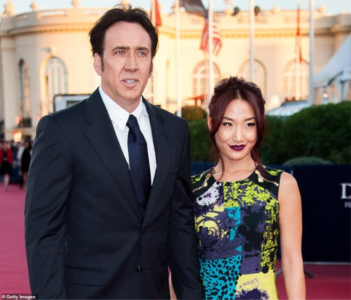 Tài tử Nicolas Cage tiếp tục cưới vợ lần thứ 5: Cách biệt tuổi tác mới là điều khiến fan bất ngờ Ảnh 3