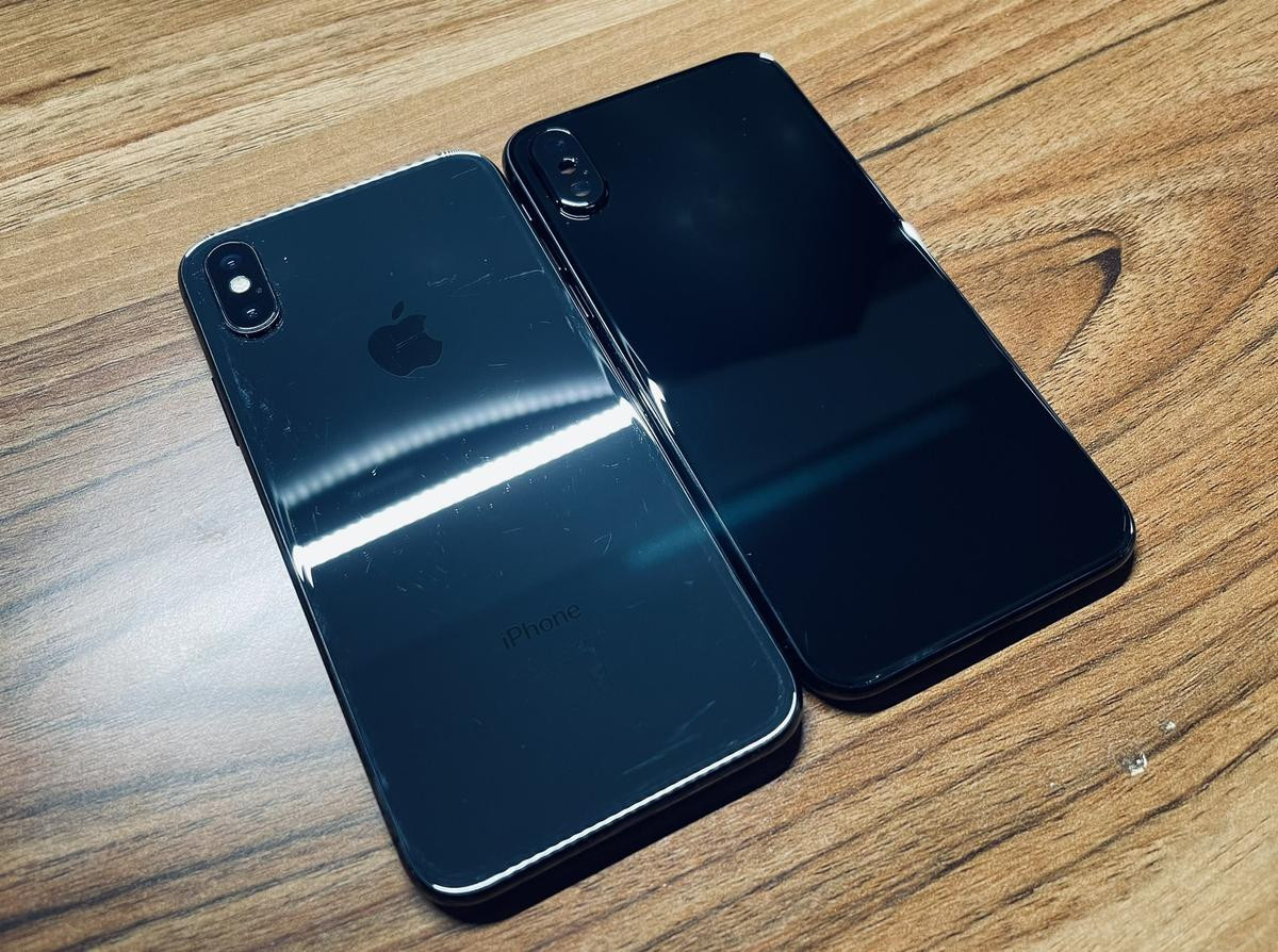 Lộ hình ảnh chiếc iPhone X đặc biệt Apple chưa từng ra mắt Ảnh 3