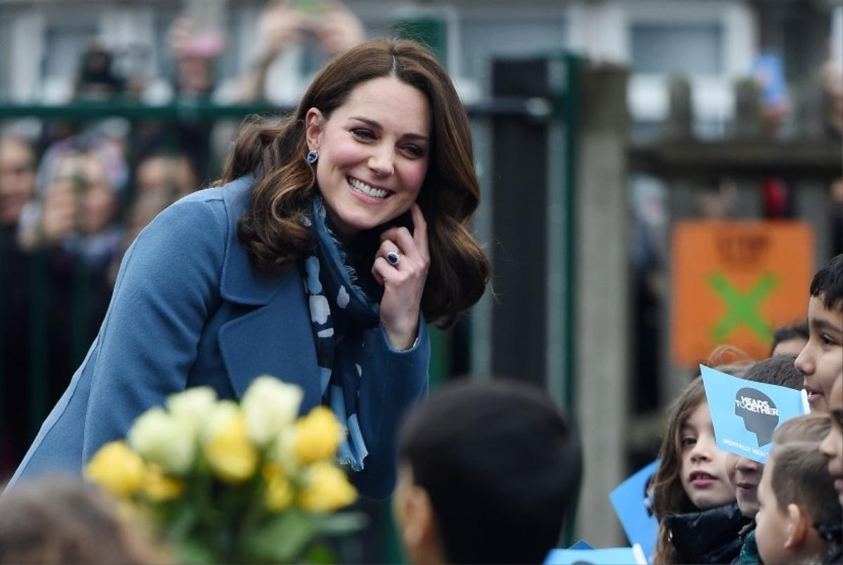 Những điều Kate Middleton không được làm khi trở thành cô dâu hoàng gia Ảnh 3