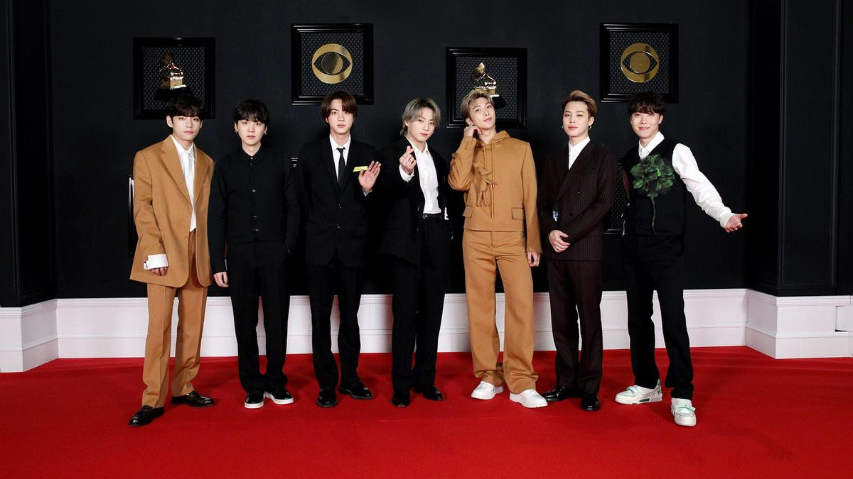 BTS, Billie Eilish cùng dàn sao đình đám thế giới tề tựu trên thảm đỏ Grammy 2021 Ảnh 1