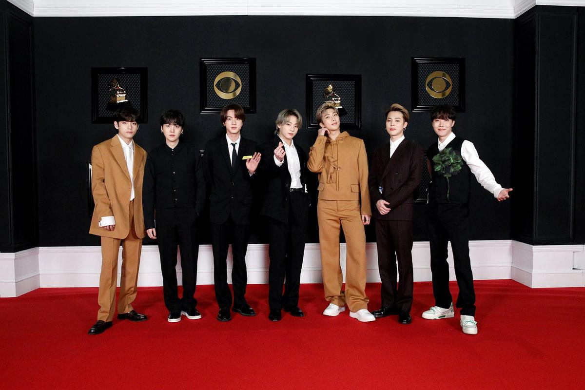 BTS, Billie Eilish cùng dàn sao đình đám thế giới tề tựu trên thảm đỏ Grammy 2021 Ảnh 35