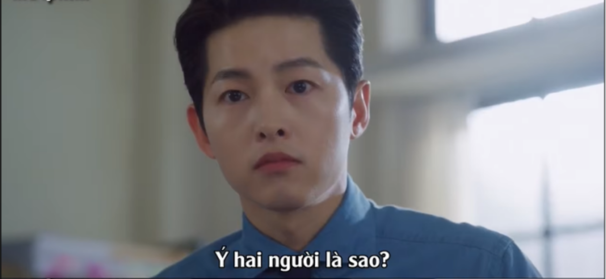 'Vincenzo' tập 8: Song Jong Ki mải mê hẹn hò với trai lạ, Jeon Yeo Bin được dịp ghen nổ mắt Ảnh 8