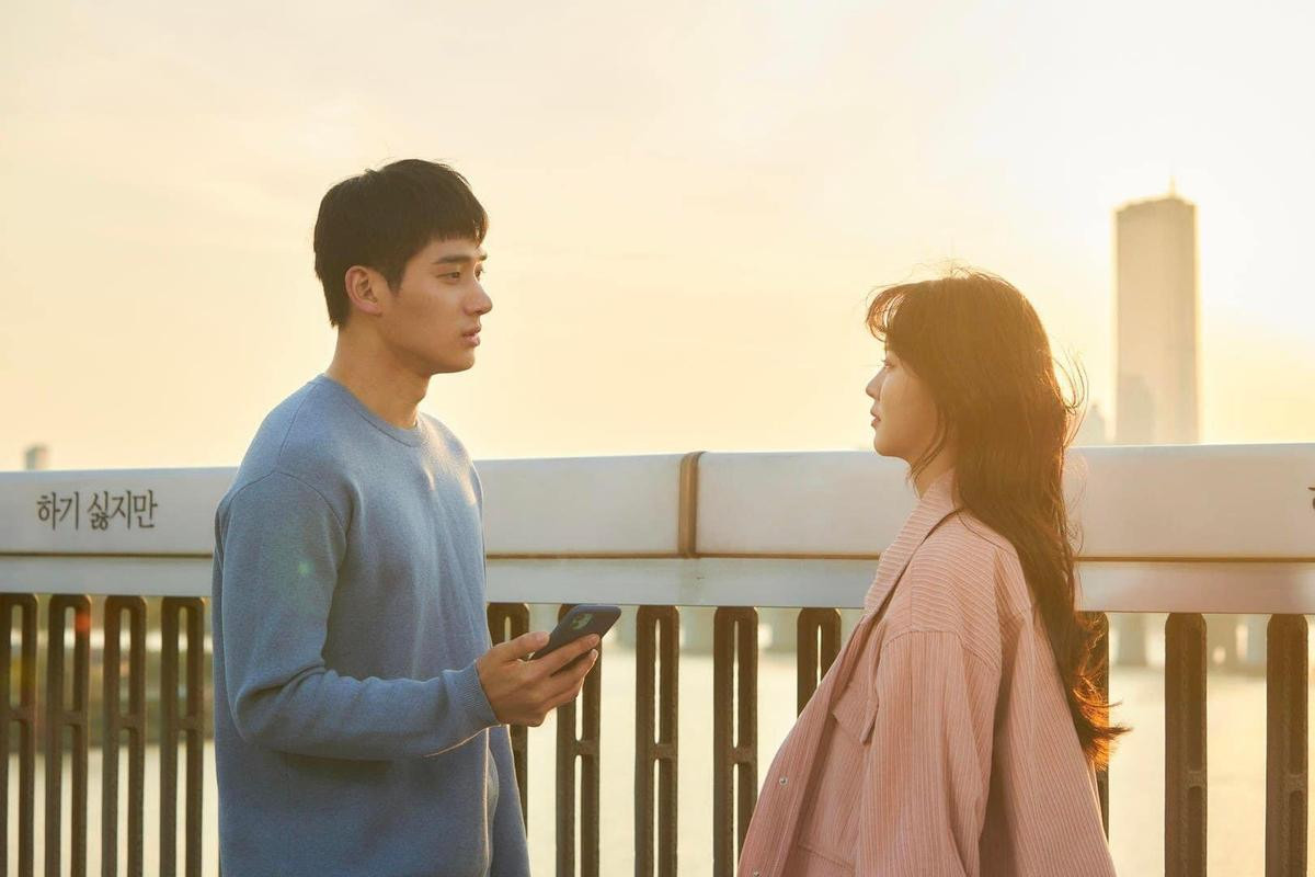 'Love Alarm': Song Kang và Kim So Hyun vẫn rung động sau nhiều năm xa cách Ảnh 3