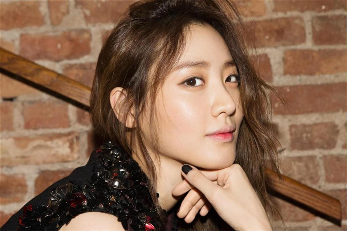 Nữ diễn viên Claudia Kim ký hợp đồng với YG Entertainment Ảnh 1