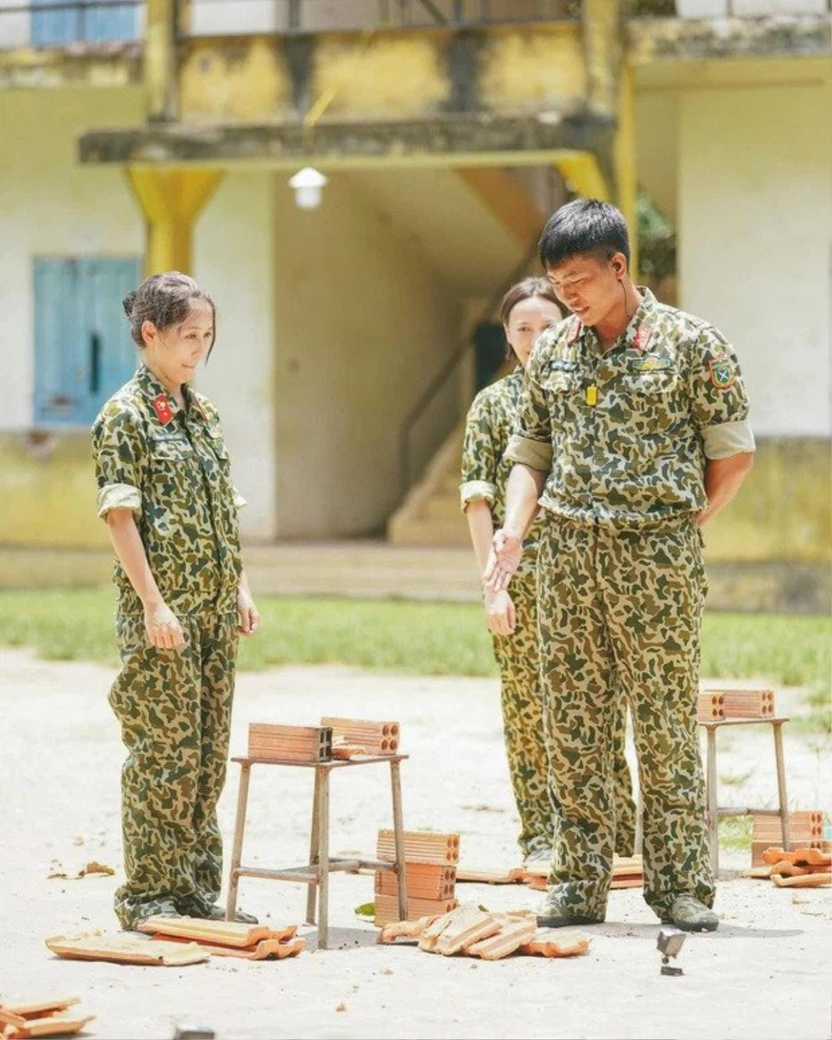 Hậu Hoàng lên tiếng việc được 'đẩy thuyền' cho Mũi trưởng Long: 'Ai cũng mong 2 đứa đến được với nhau' Ảnh 4