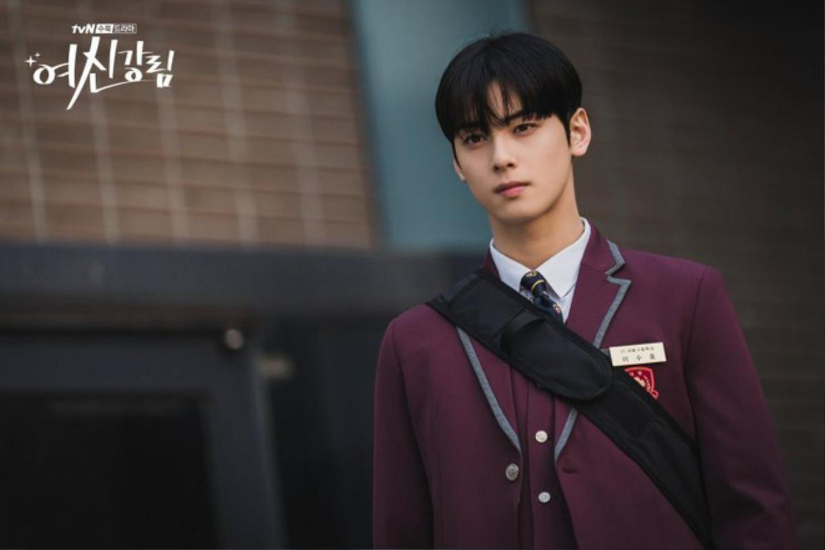 Bất ngờ với thành tích học tập của 'thiên tài gương mặt' Cha Eun Woo Ảnh 4