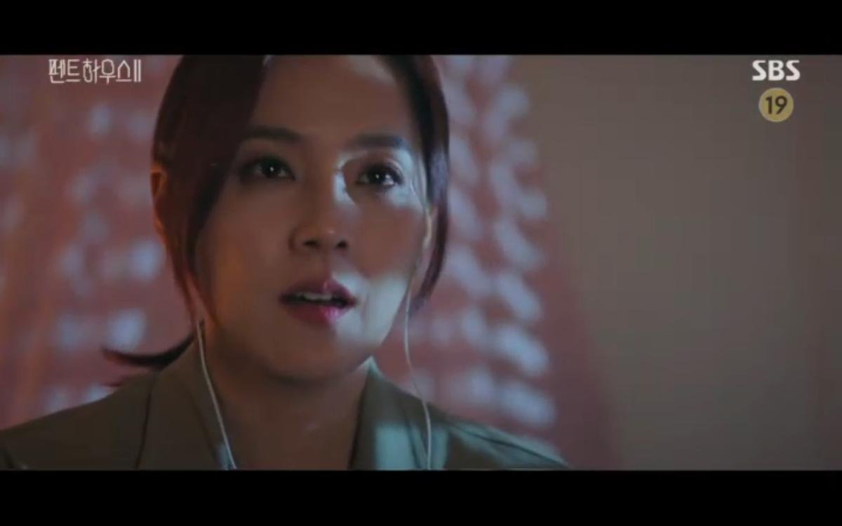 'Penthouse 2' tập 10: Bae Rona sống lại ngoạn mục, Logan và Soo Ryeon trùng phùng Ảnh 17