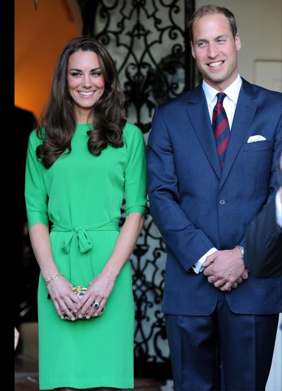 Bí ẩn tủ đồ Hoàng gia: Tại sao Kate Middleton thích mặc màu xanh lá cây? Ảnh 13