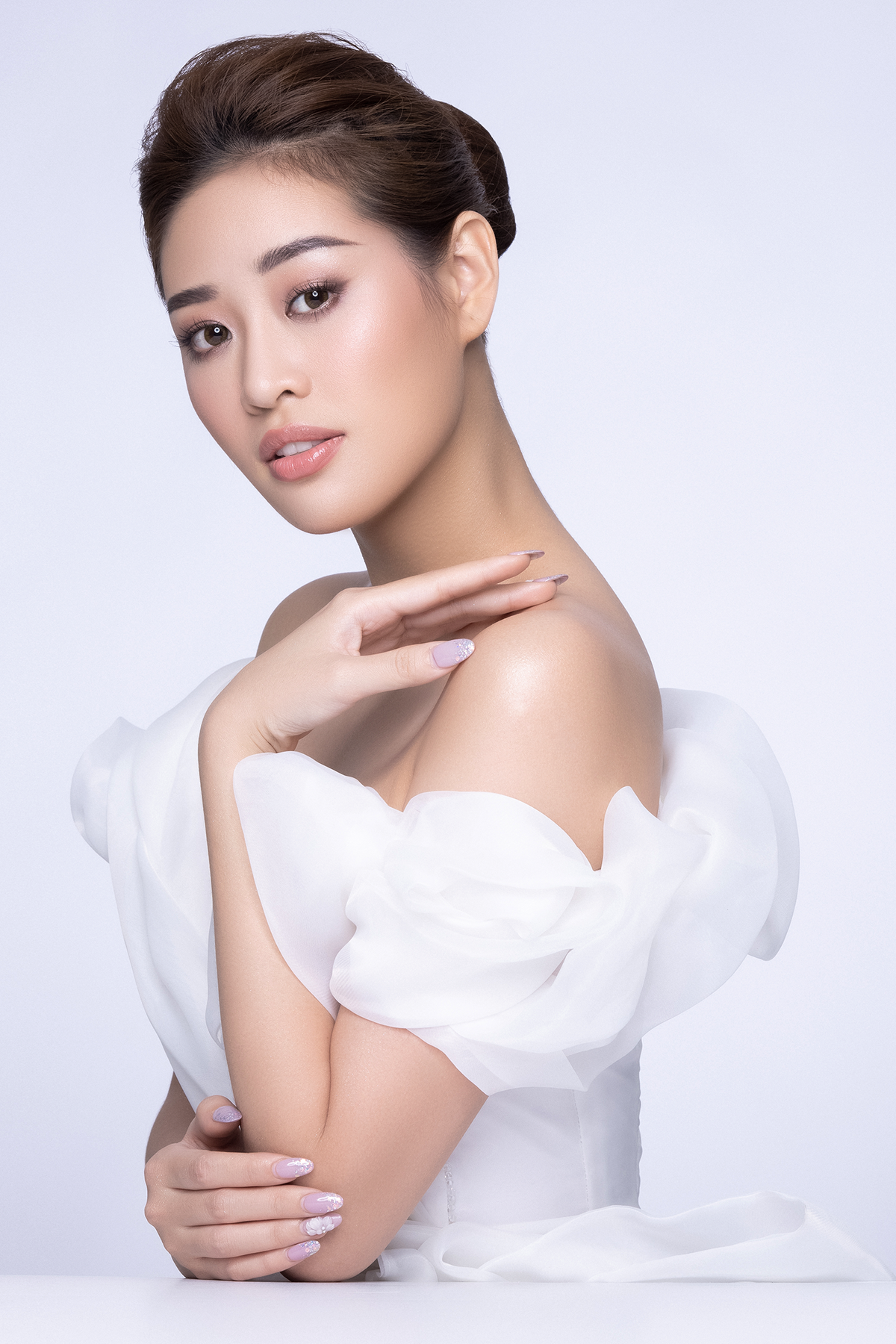 Khánh Vân: 'Thi Miss Universe, hy vọng fan ủng hộ đại diện Việt Nam vì màu cờ sắc áo' Ảnh 5