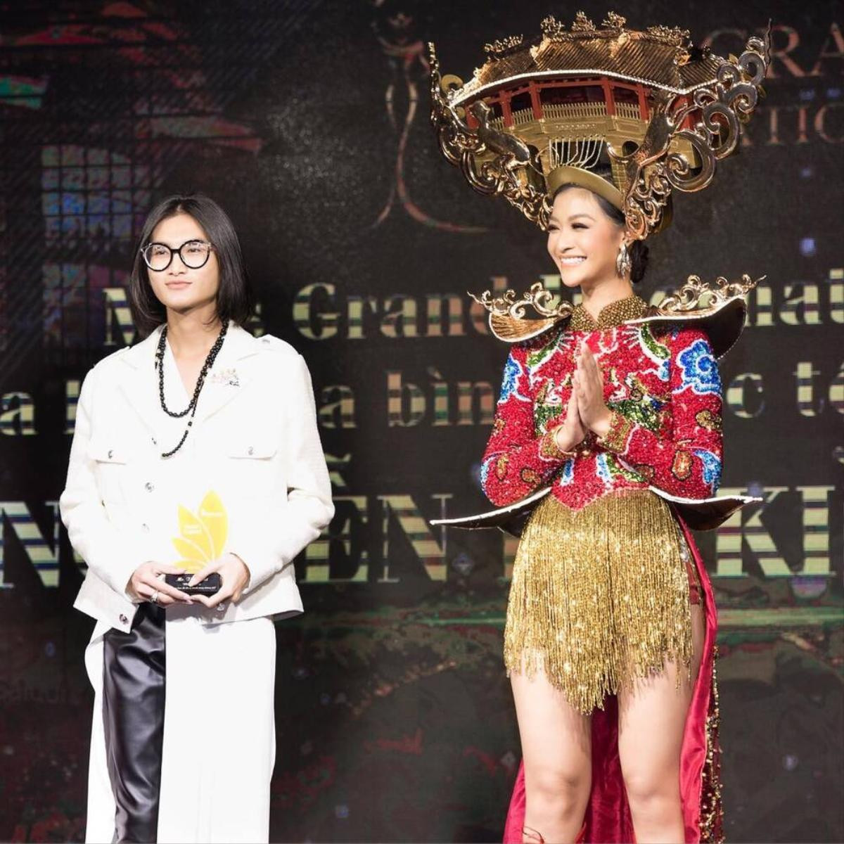 Ngọc Thảo mang thiết kế trang phục dân tộc nặng 30 ký chinh chiến Miss Grand International 2020 Ảnh 6