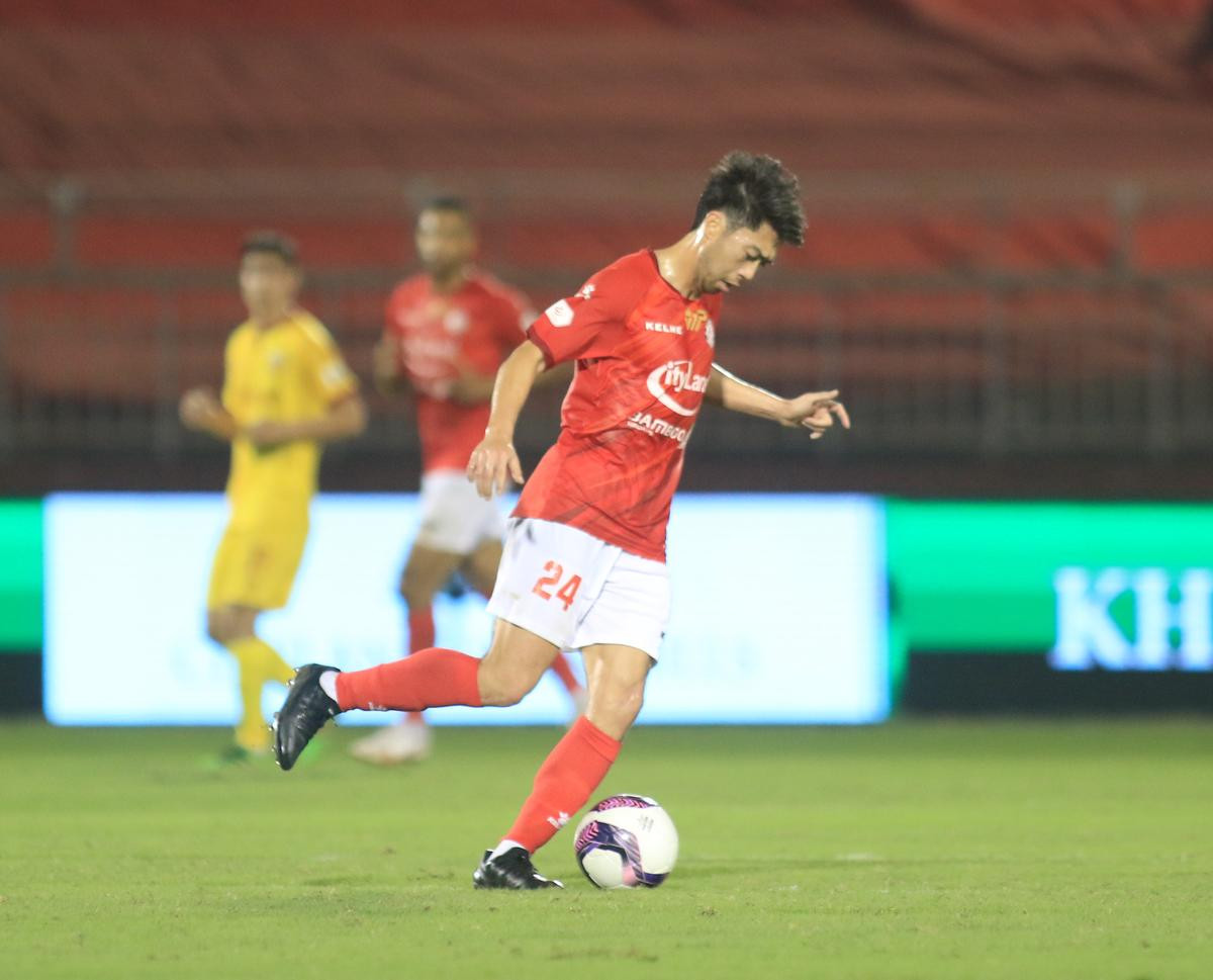 Lee Nguyễn rời HAGL vì Kiatisak: Sự thật về cuộc mâu thuẫn gây sốc cả V.League Ảnh 1