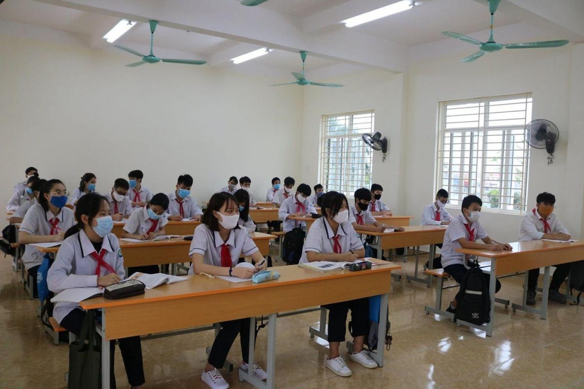 Hải Phòng cho học sinh 3 xã nghỉ học khẩn cấp để truy vết COVID-19 Ảnh 1