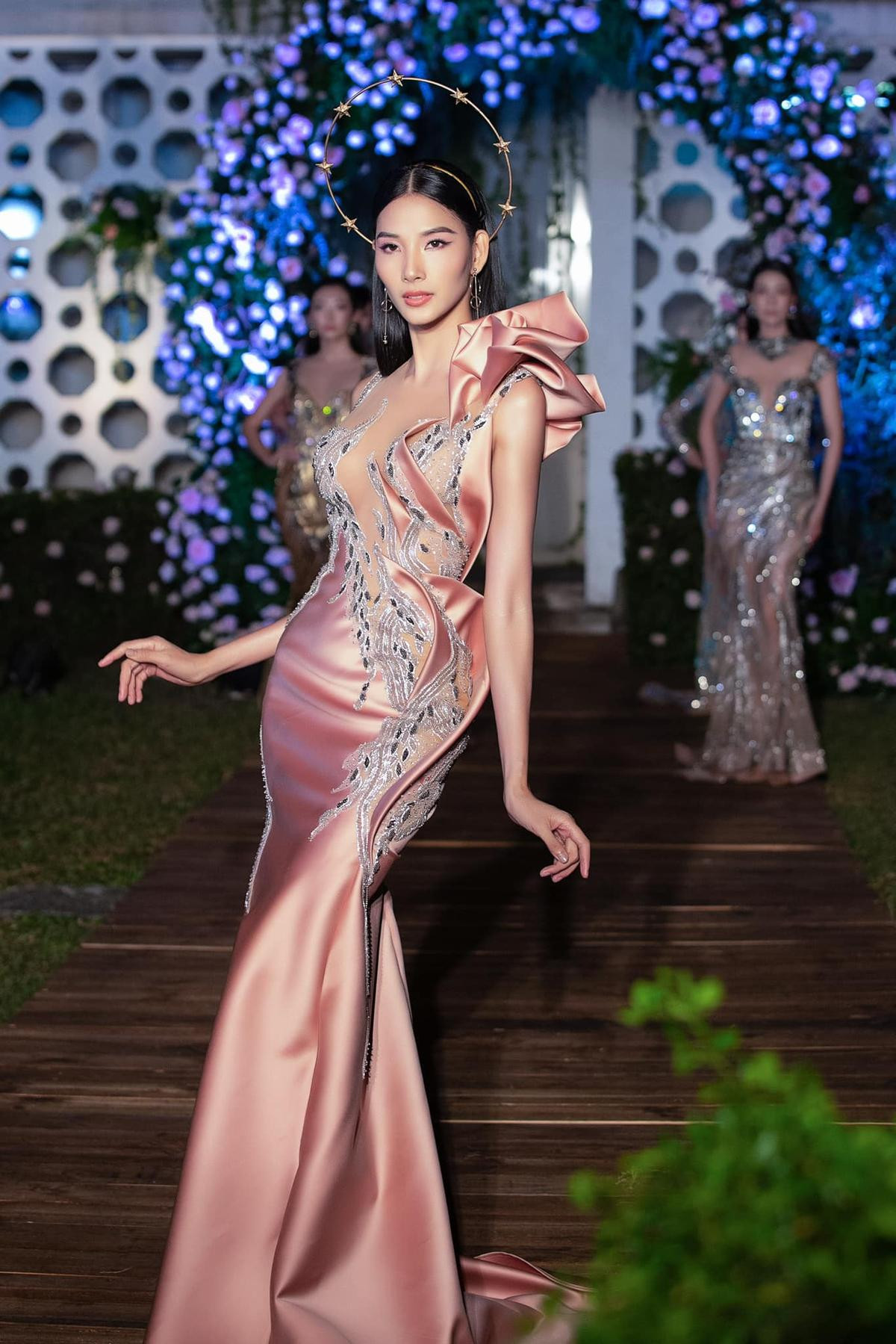 Hoàng Thùy bất ngờ ủng hộ Miss Universe Vietnam trao 2 vương miện cho 2 hoa hậu? Ảnh 6