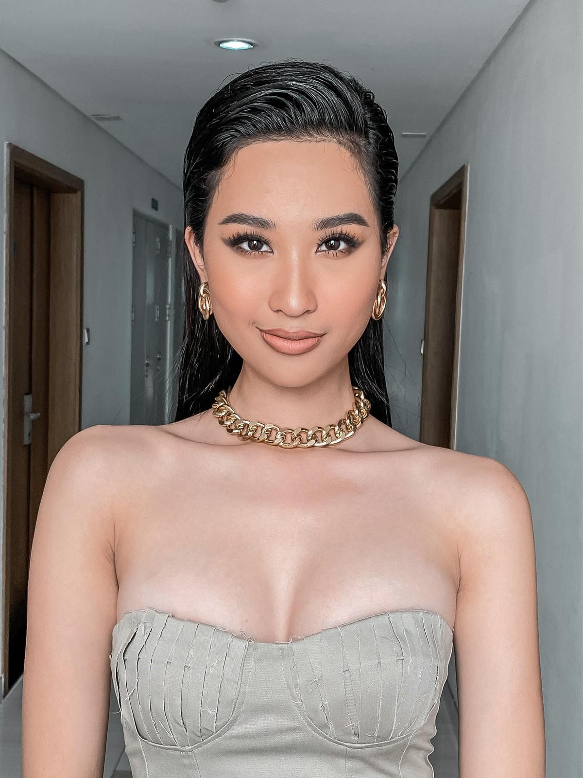 Top 10 MUV 2019 Phạm Thư khoe đường cong bốc lửa, vòng 1 quyến rũ chuẩn beauty queen Ảnh 3