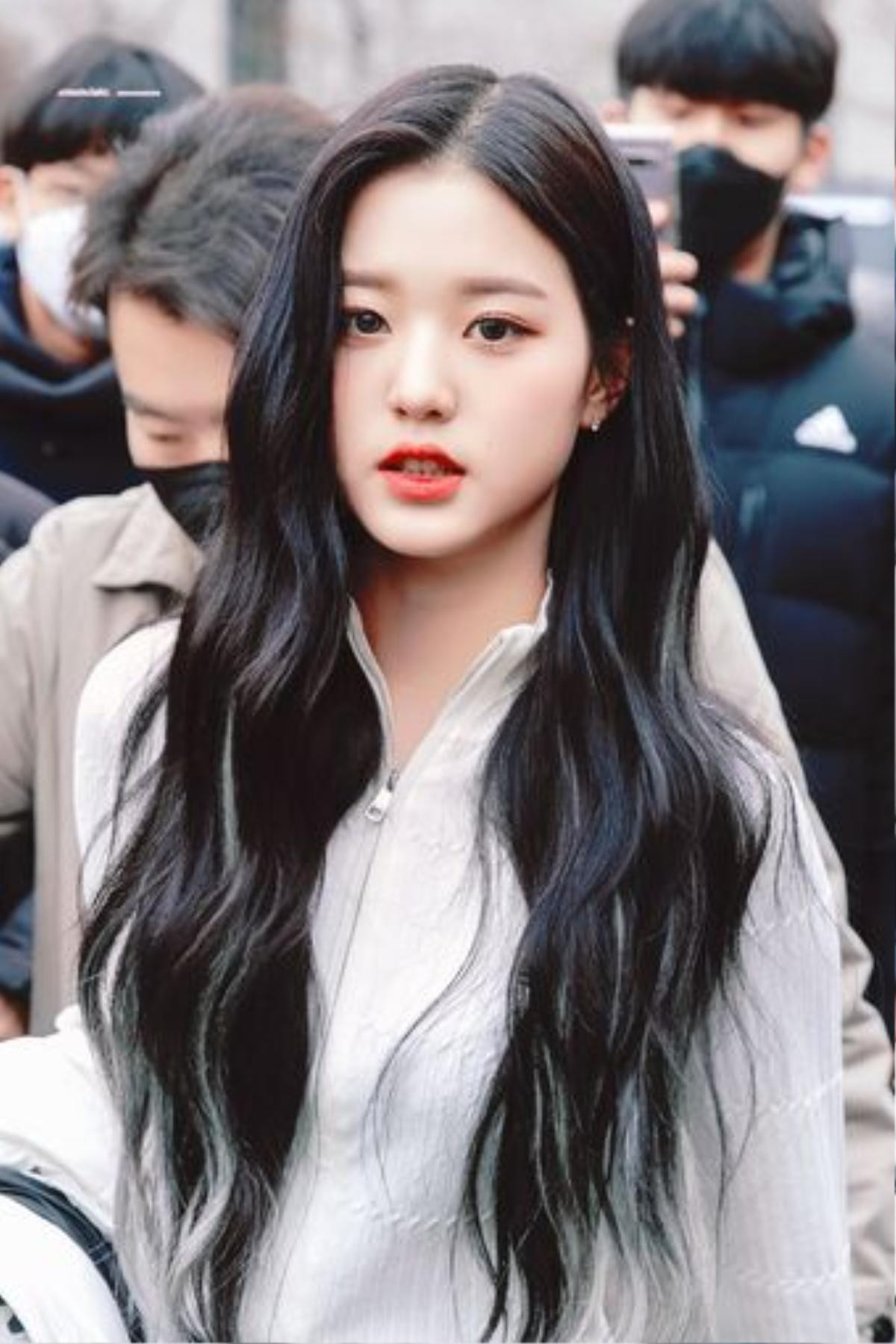 Những nữ thần tượng Kpop khiến fan 'phát hờn' vì chiều cao ấn tượng trên 1m7: ITZY có đến 2 đại diện Ảnh 7