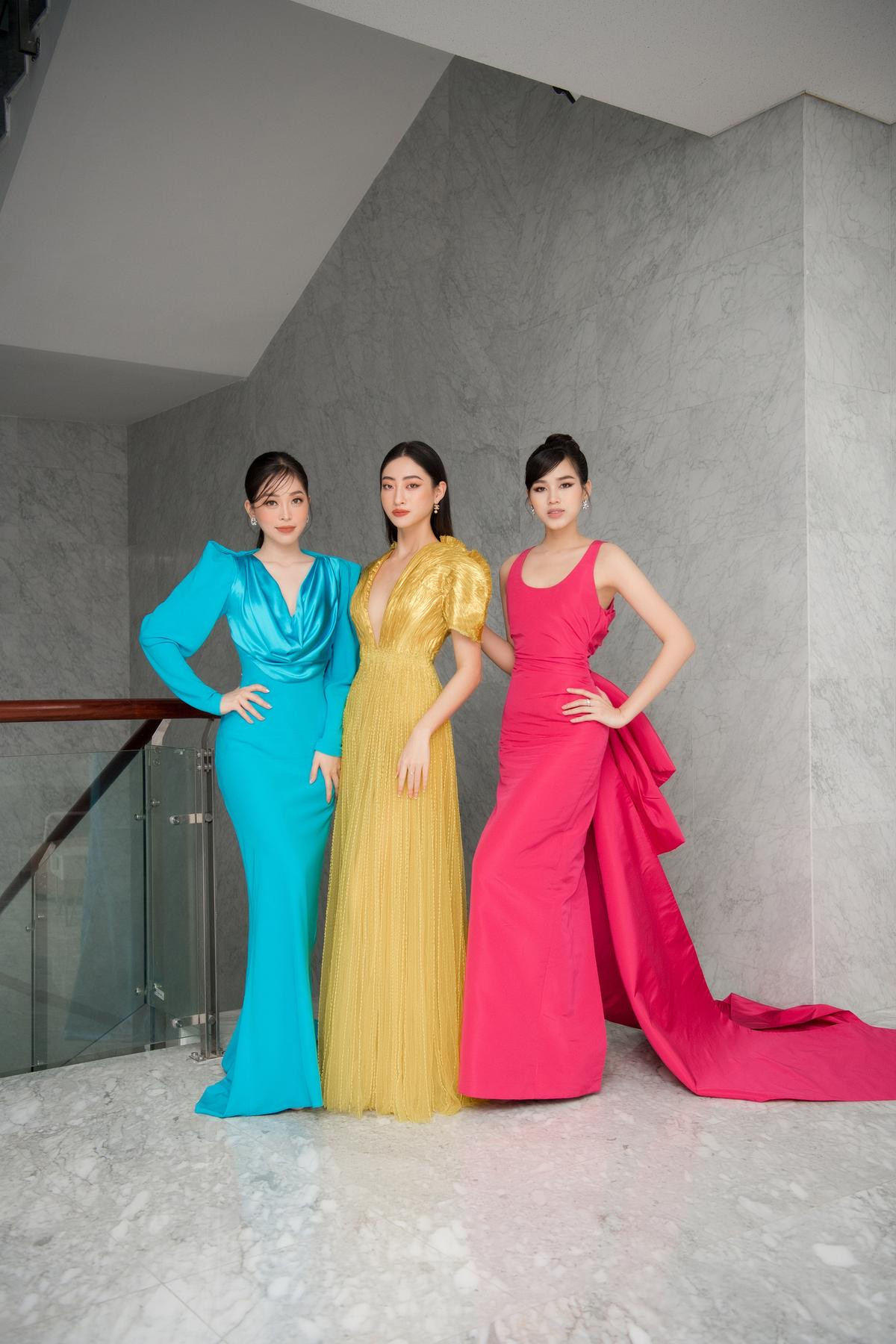 'Chiến binh Miss World' Đỗ Thị Hà rạng rỡ đọ sắc cùng đàn chị Phương Nga - Lương Thùy Linh Ảnh 1