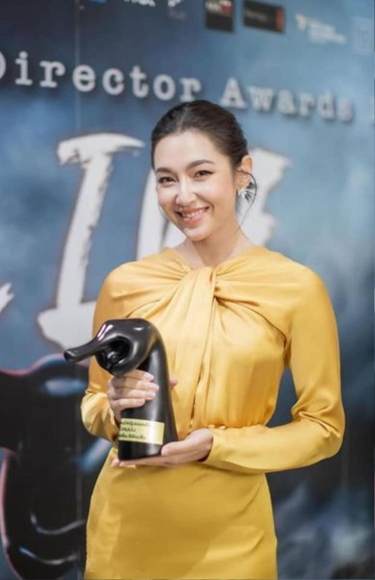 Nữ diễn viên duy nhất của đài CH3 được nhận giải thưởng tại 'Thai Film Director Award 11' Ảnh 1