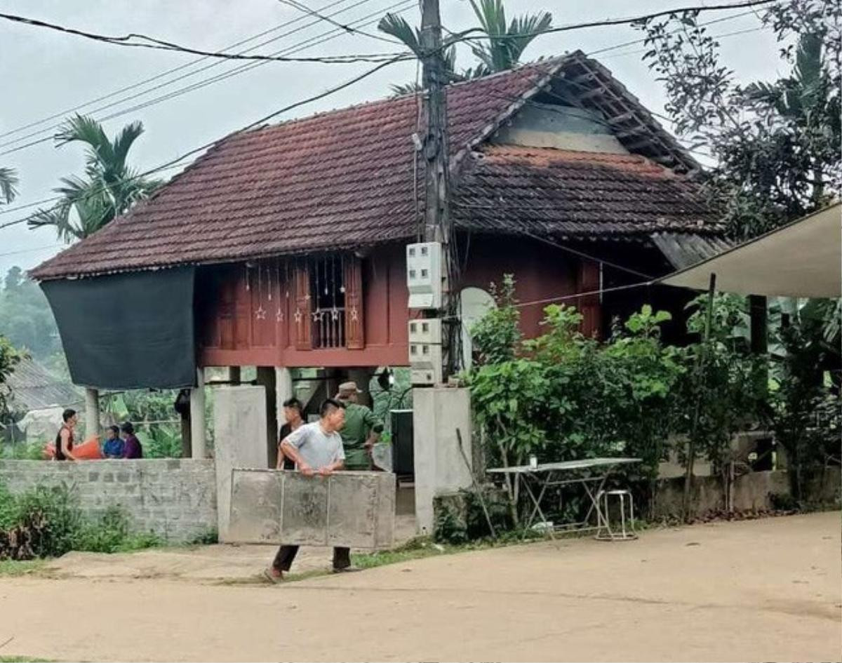 Nghi ngờ vợ đi làm ăn xa ngoại tình, chồng dùng dao sát hại vợ rồi tự tử 3 lần nhưng bất thành Ảnh 1