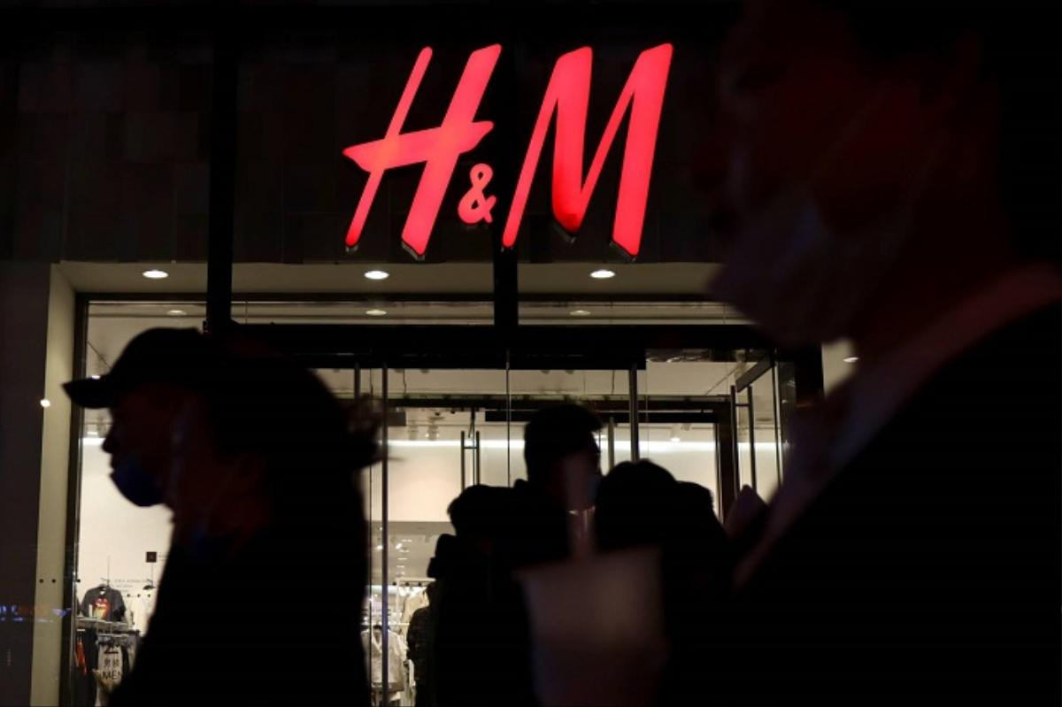 H&M và những cú trượt dài trong scandal khó lòng cứu vớt Ảnh 9