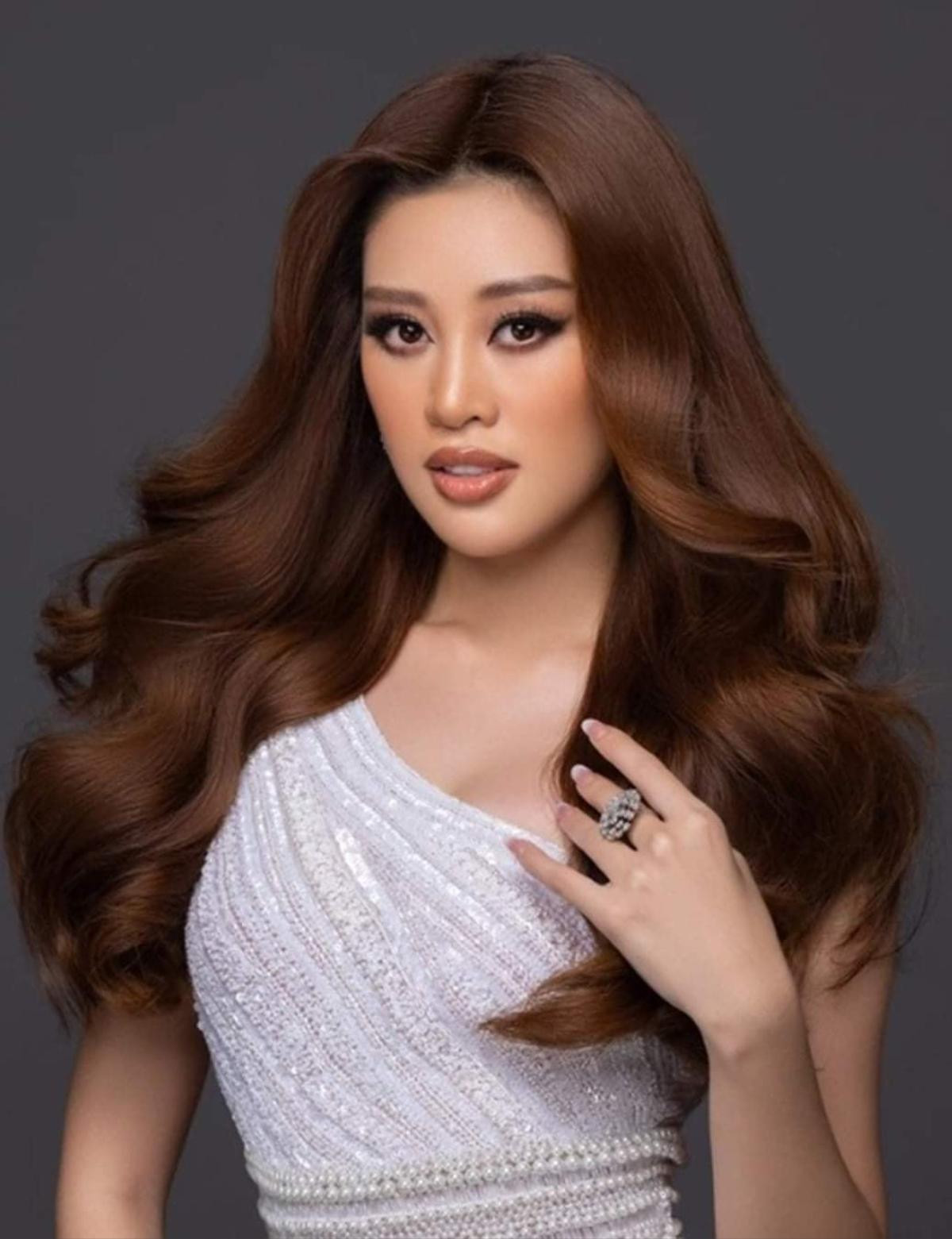 Miss Universe không cách ly tập trung, tổ chức gấp gáp: Khánh Vân thiệt thòi và mạo hiểm? Ảnh 1