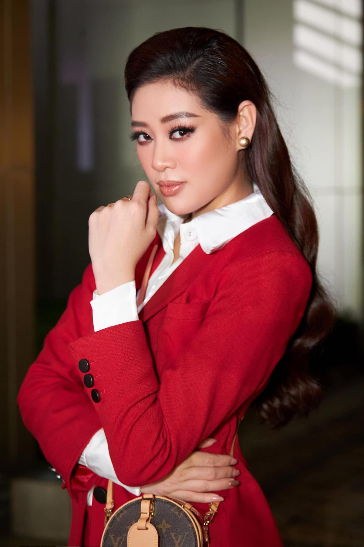 Khánh Vân: 'Tôi đam mê thi sắc đẹp, đầy tự hào khi đại diện Việt Nam tại Miss Universe 2020' Ảnh 5