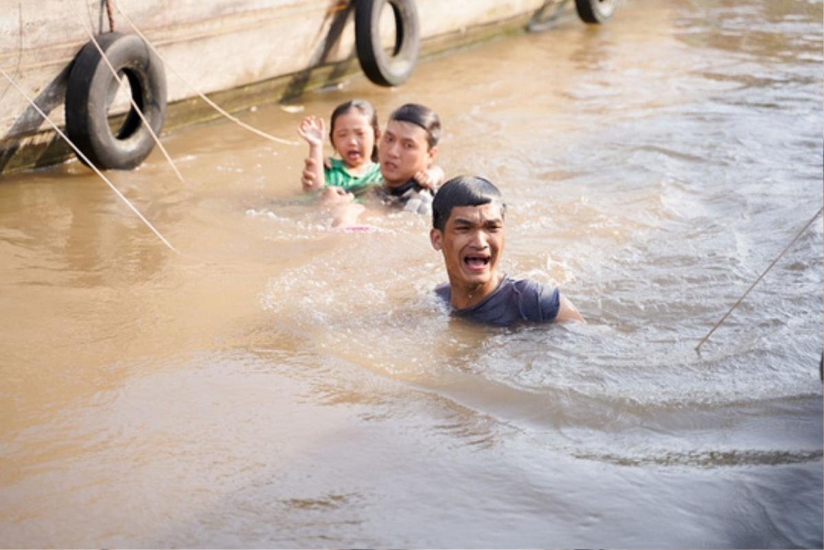 Review'Lật mặt: 48H': Hành động kịch tính, hài hước, lật 'sấp mặt' từ đầu đến tận 'phút 90' Ảnh 16