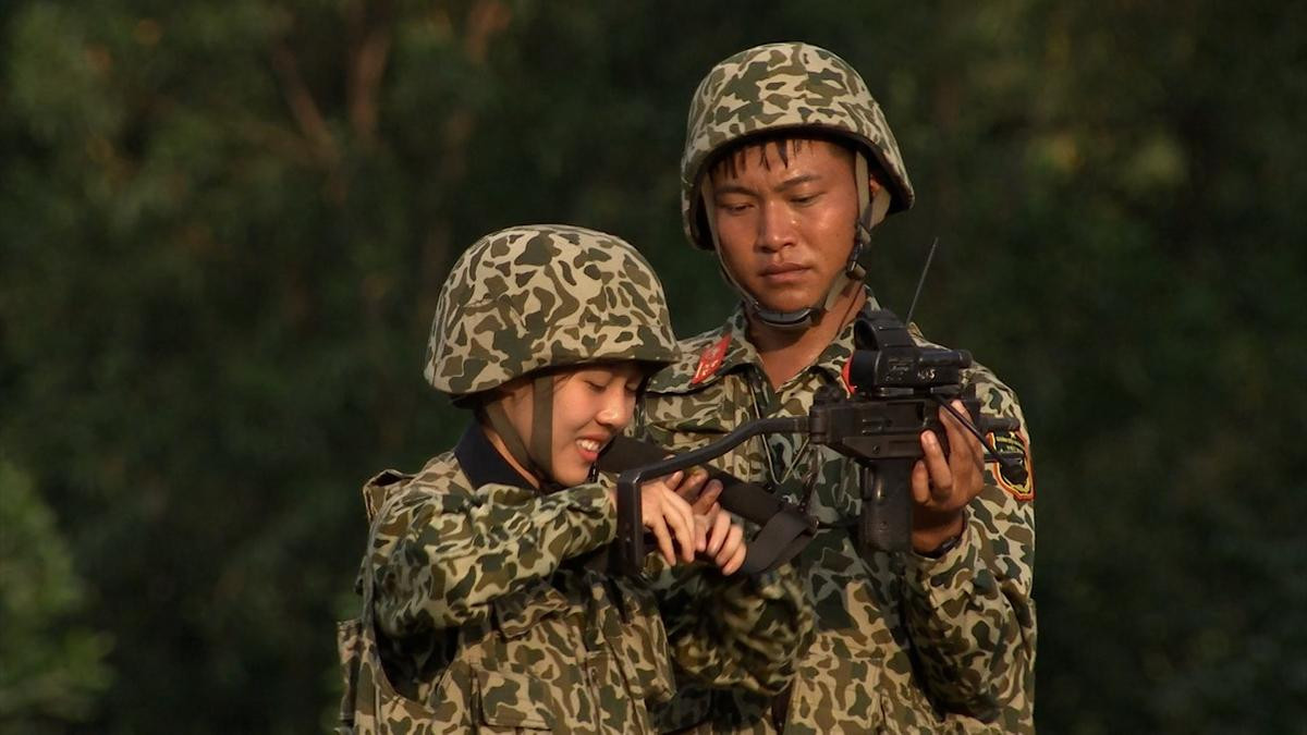 Hậu Hoàng bị gọi 'vợ người ta', Mũi trưởng Long nhanh chóng 'đánh dấu chủ quyền', dằn mặt tình địch Ảnh 1