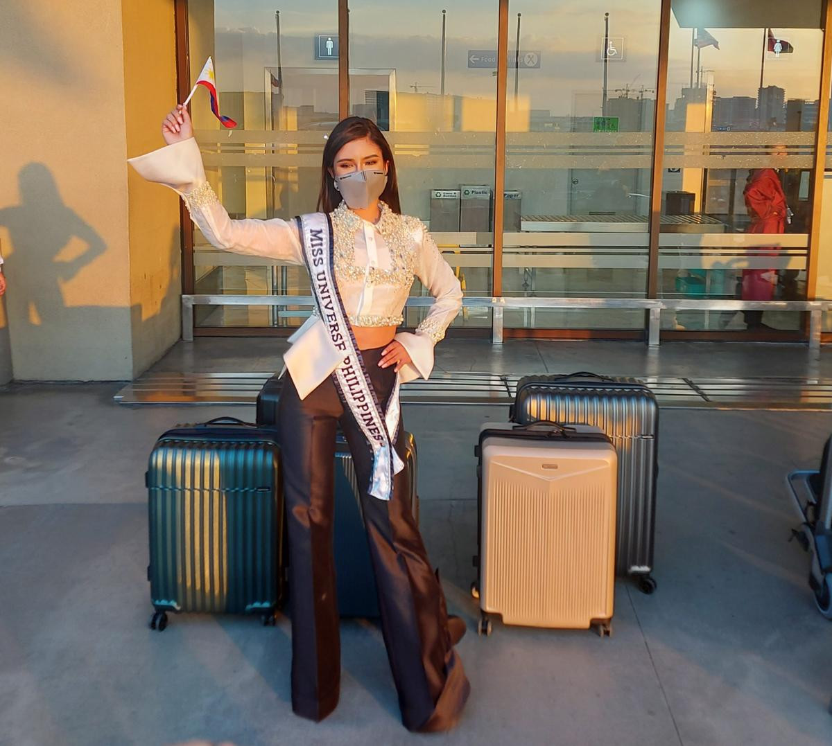 6 lí do khiến được fan trông chờ nhất tại Miss Universe 2020: Khánh Vân có đủ 'yêu thương' để intop Ảnh 21