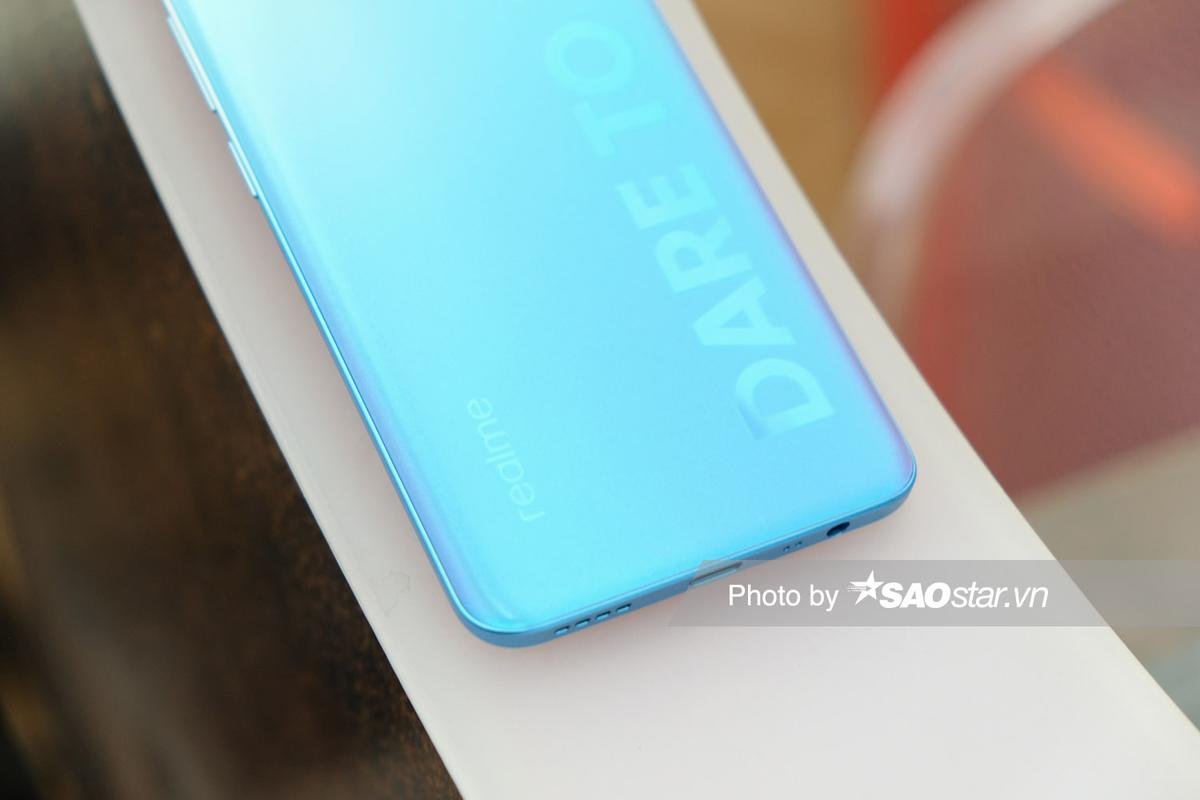 Trên tay bộ đôi realme 8 và realme 8 Pro vừa ra mắt tại VN với điểm nhấn ở cụm 4 camera sau Ảnh 4