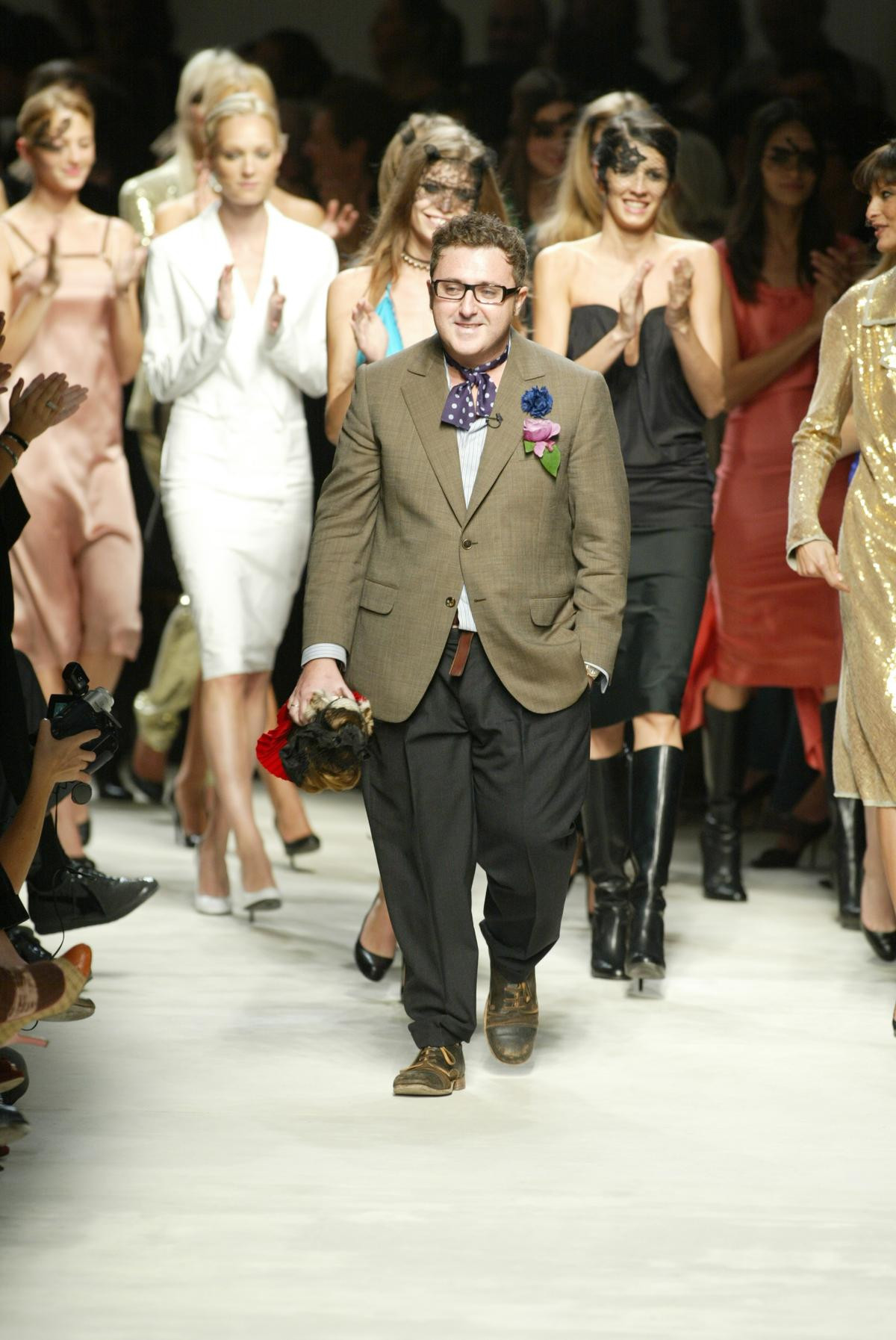 Nhà thiết kế Alber Elbaz qua đời vì mắc COVID-19 Ảnh 3