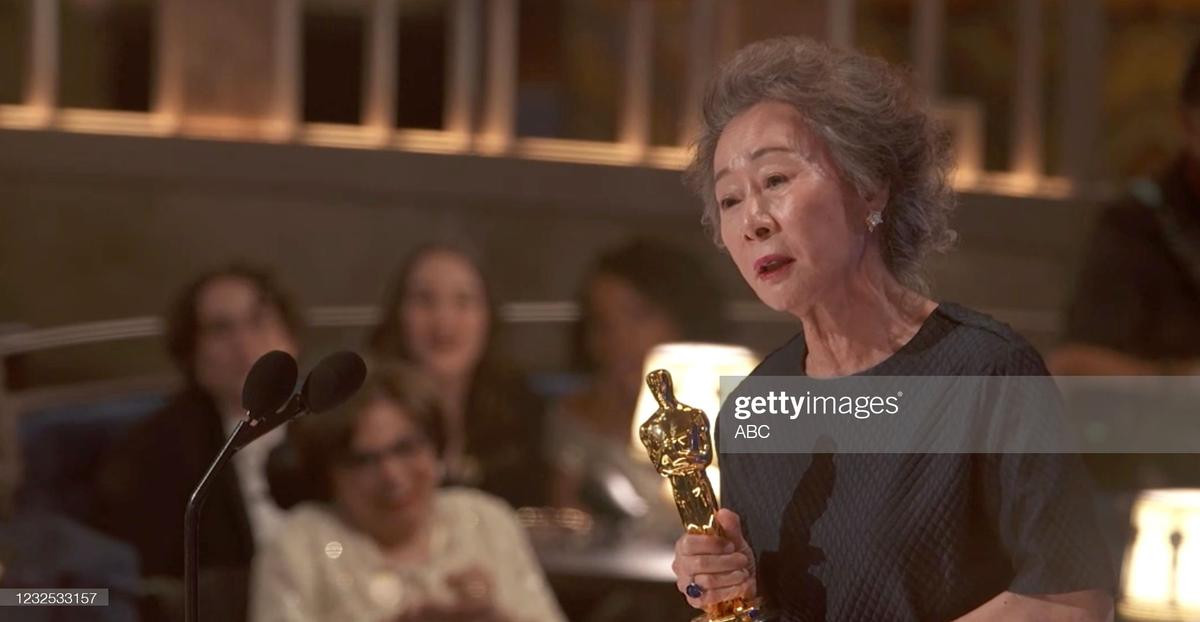 Youn Yuh Jung của 'Minari' trở thành nữ diễn viên châu Á thứ hai thắng giải Oscar Ảnh 6