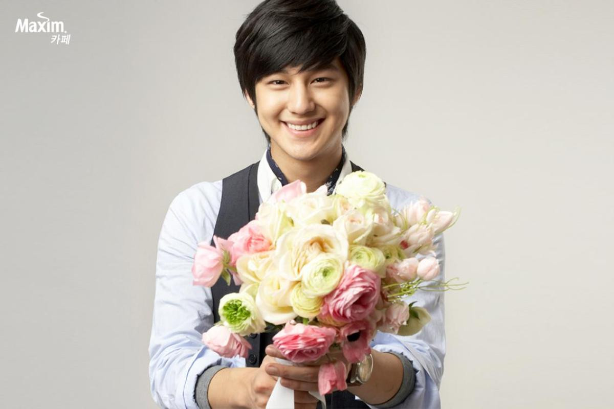 Hình tượng nhân vật học sinh của Kim Bum thay đổi như thế nào sau hơn một thập kỉ? Ảnh 7