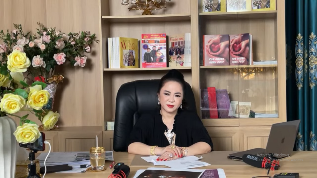 Huỳnh Ngọc Thiên Hương livestream chửi té tát bà Phương Hằng, tiết lộ là vợ bé của ông Dũng 'lò vôi' Ảnh 2