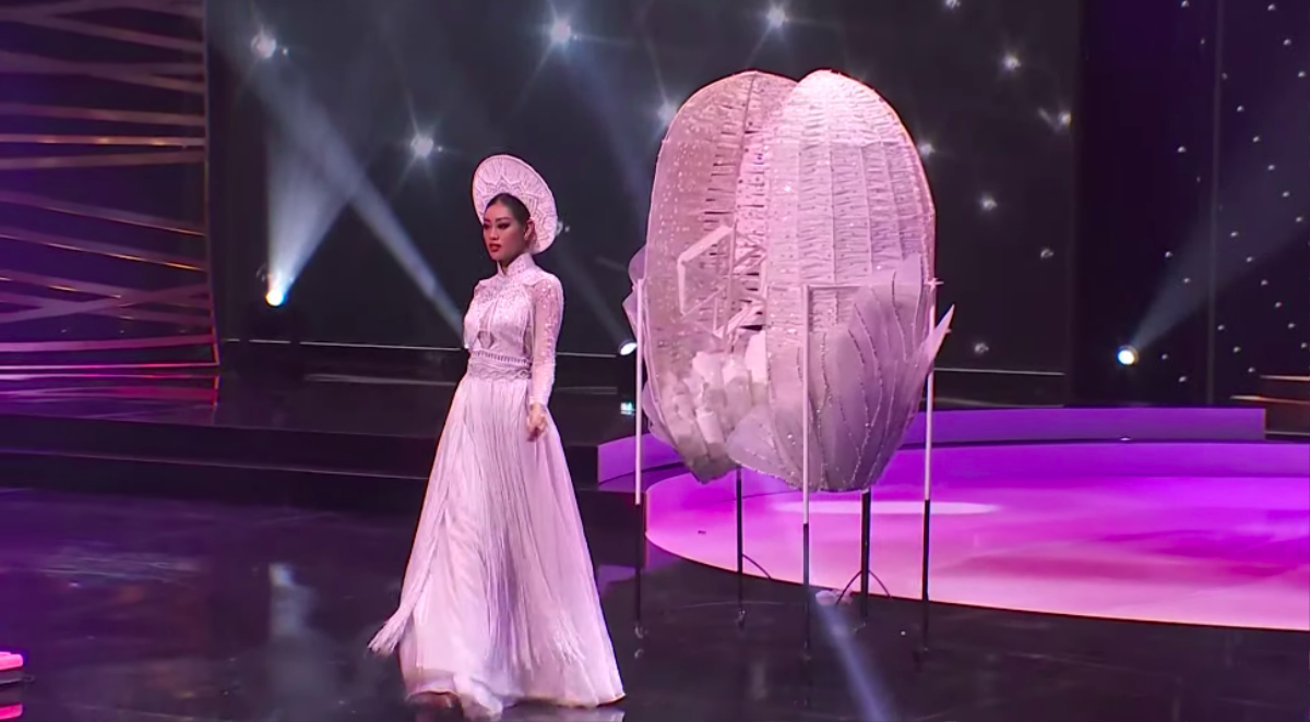 Khánh Vân tỏa sáng với Kén Em 'Hoàn vũ': Đảm nhận Vedette chốt show National Costume cực kì hoành tráng Ảnh 11