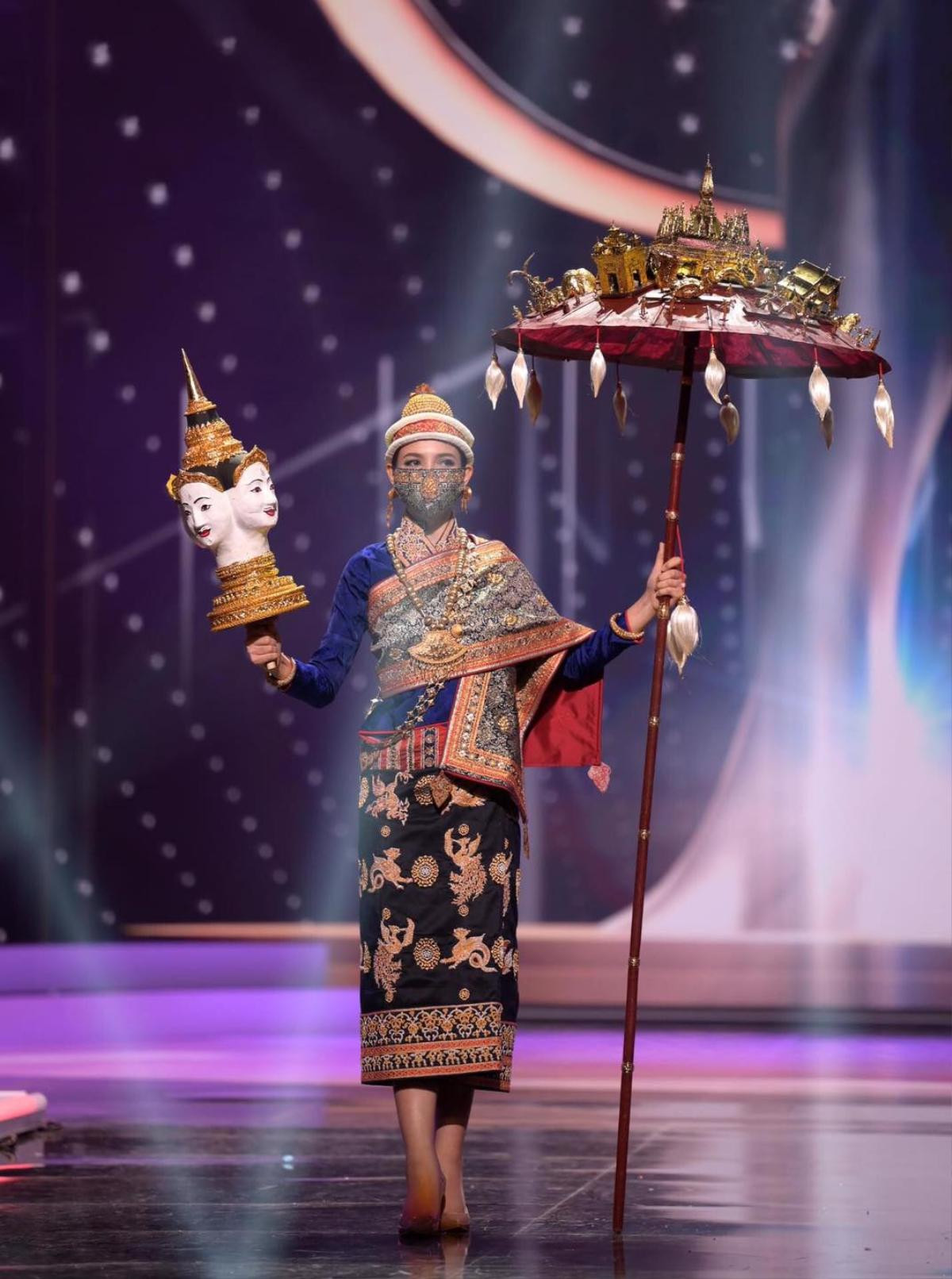 Top 10 bộ National Costume ấn tượng nhất Miss Universe: 'Kén Em' của Khánh Vân quá xuất sắc Ảnh 4