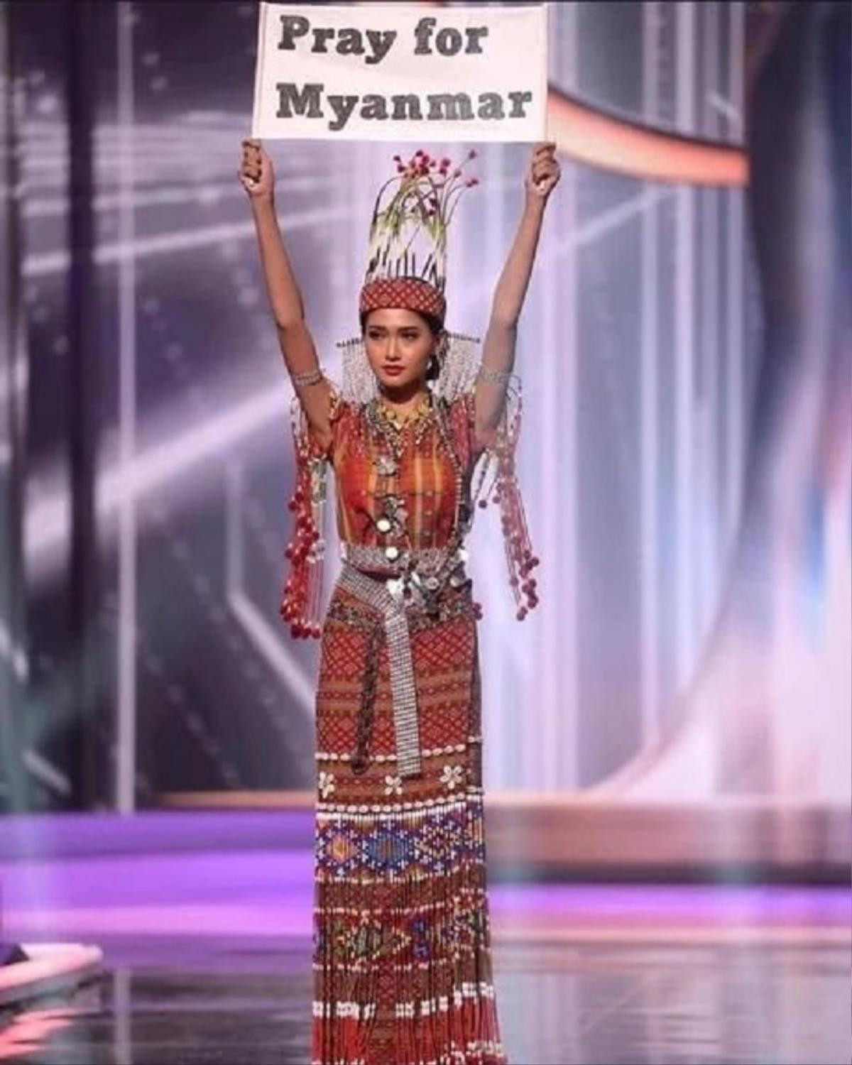 Ngoài Khánh Vân, nhiều sao Việt cùng dân mạng còn ngưỡng mộ một cô gái khác trong Miss Universe Ảnh 3