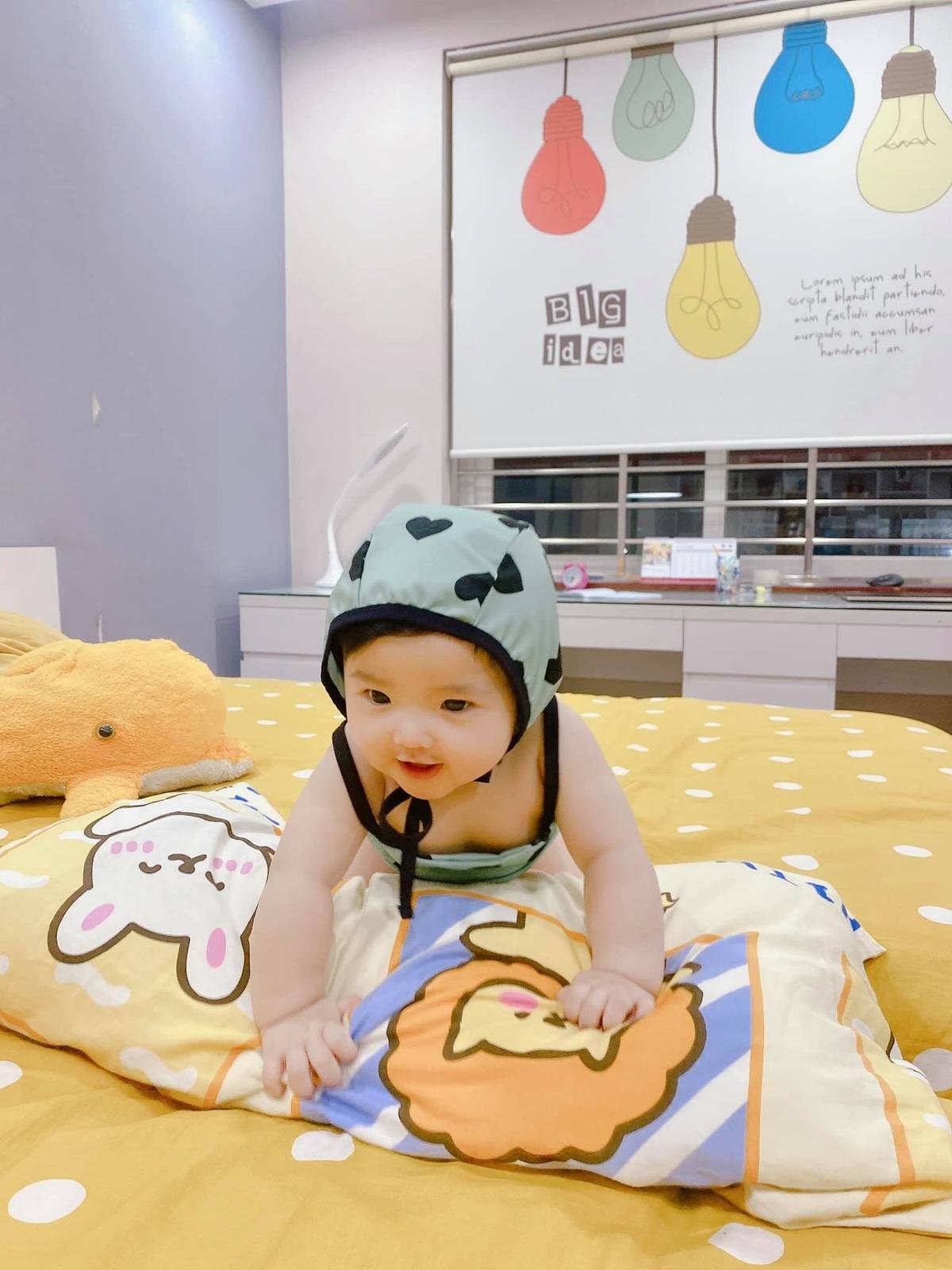 Trót cho Winnie diện đồ bơi khoe bụng tròn, stylist Đông Nhi vội vàng bào chữa 'cứu nguy' Ảnh 3