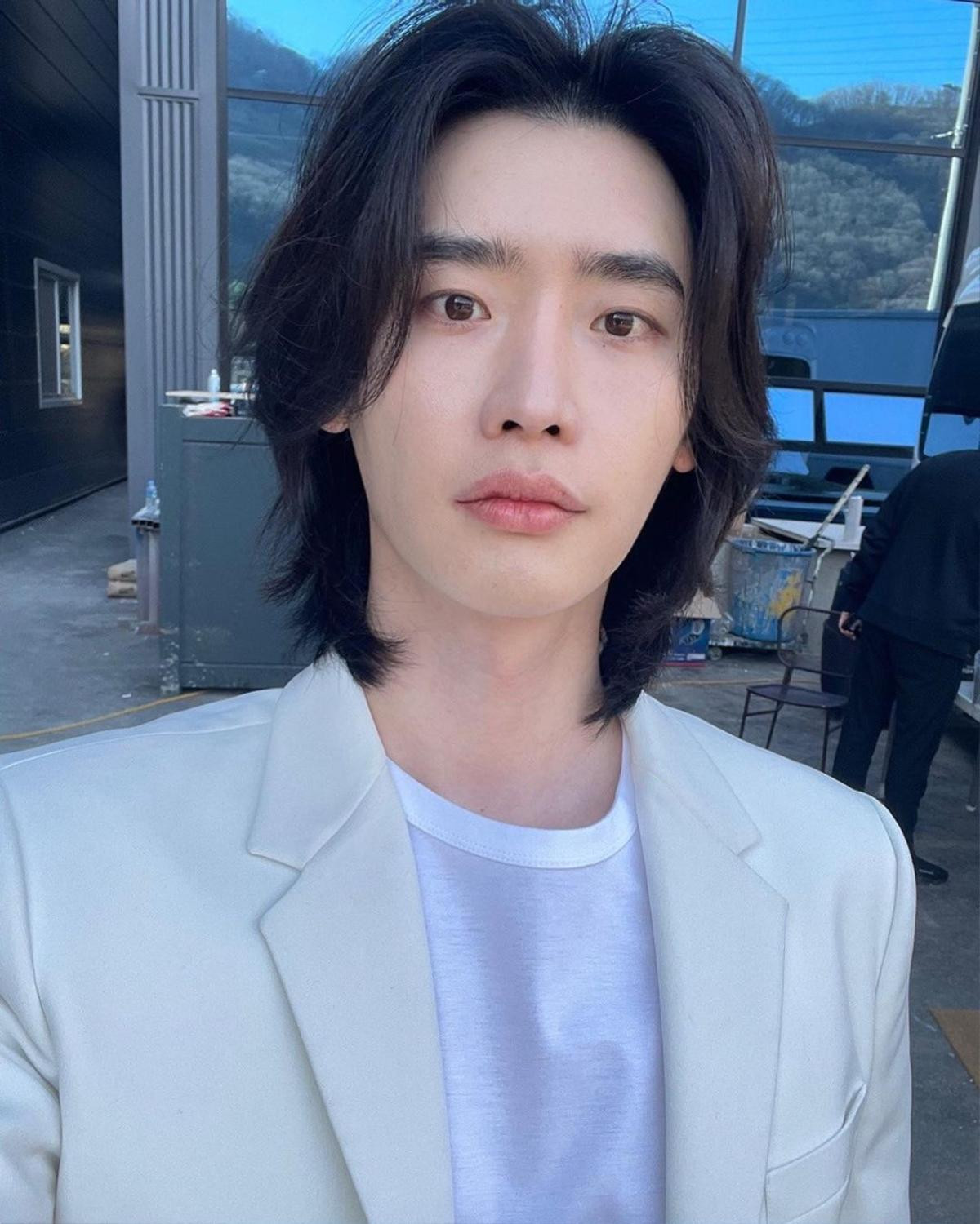 Lee Jong Suk giàu có cỡ nào khi sở hữu 1.150 tỷ đồng? Ảnh 3