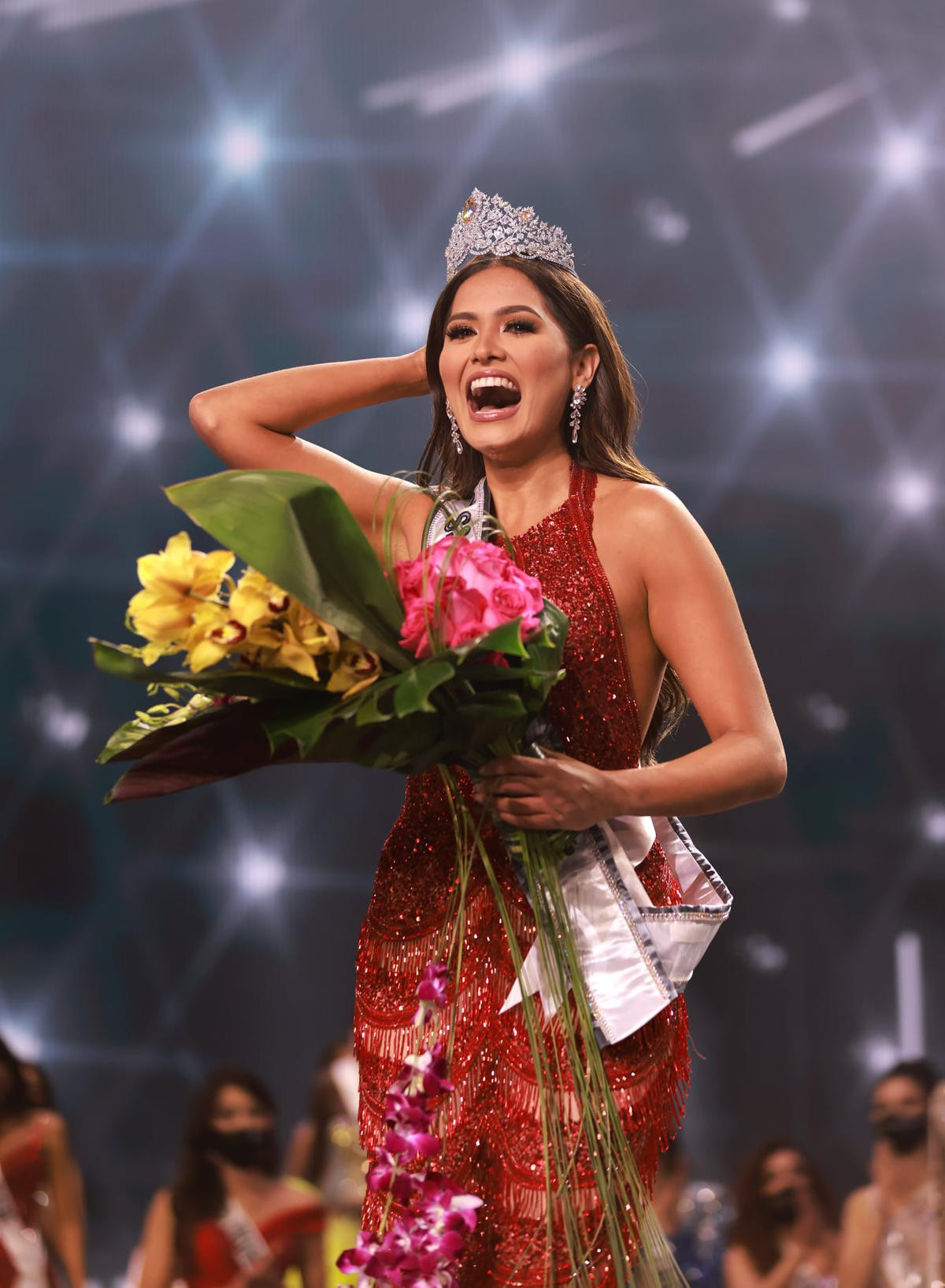 3 lần Mexico đăng quang Miss Universe với 3 bộ váy màu đỏ huyền thoại: Xứng danh tông màu phong thủy Ảnh 4