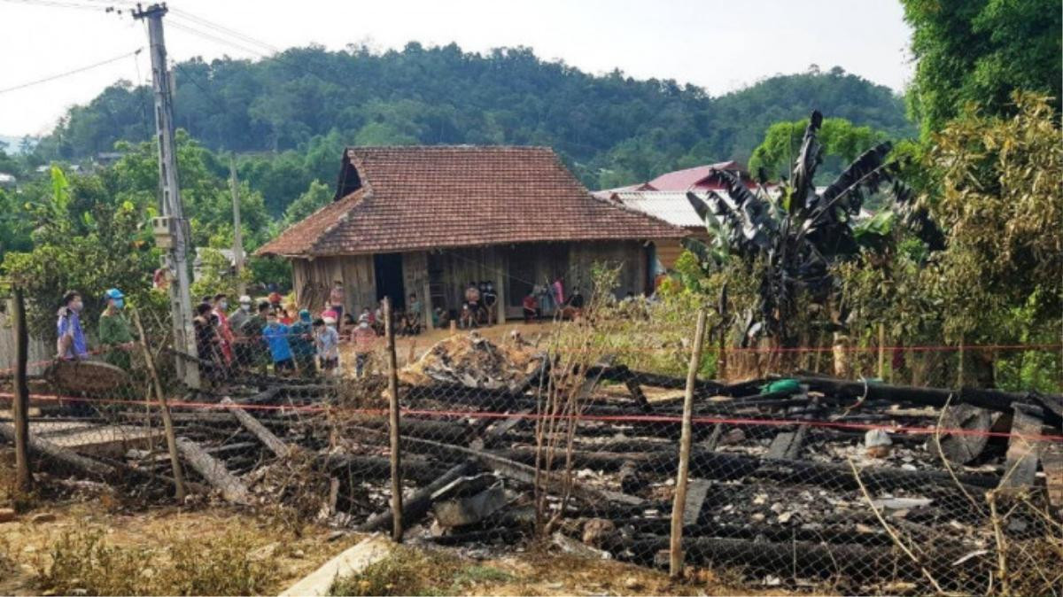 Điện Biên: Cháy lớn tại căn nhà gỗ trong đêm khiến 1 học sinh lớp 2 tử vong thương tâm Ảnh 1