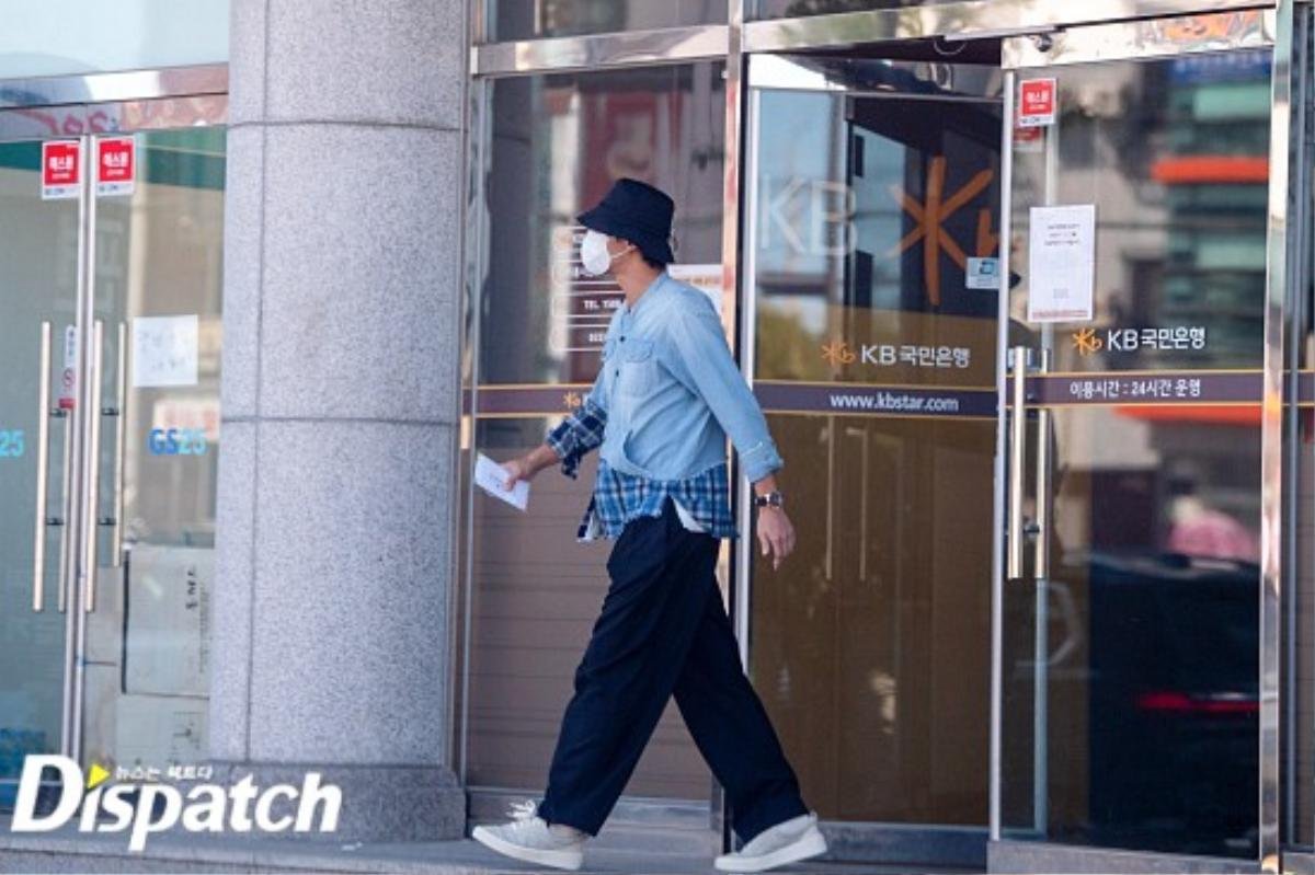 Dispatch khui ảnh hẹn hò của Lee Seung Gi và nữ phụ 'Hwarang' Ảnh 4