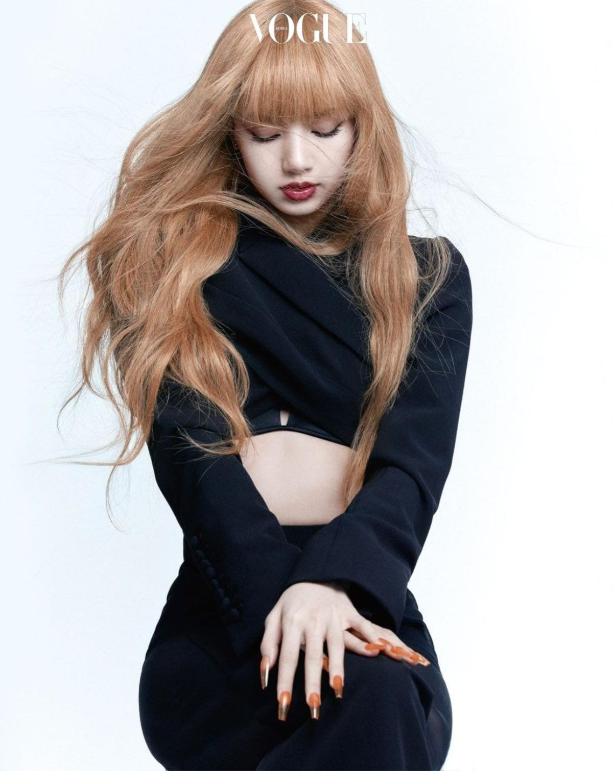 Lisa (BlackPink) đích thân tiết lộ sẽ có hẳn 1 album debut solo, fan chuẩn bị 'gom lúa' từ giờ là vừa! Ảnh 4